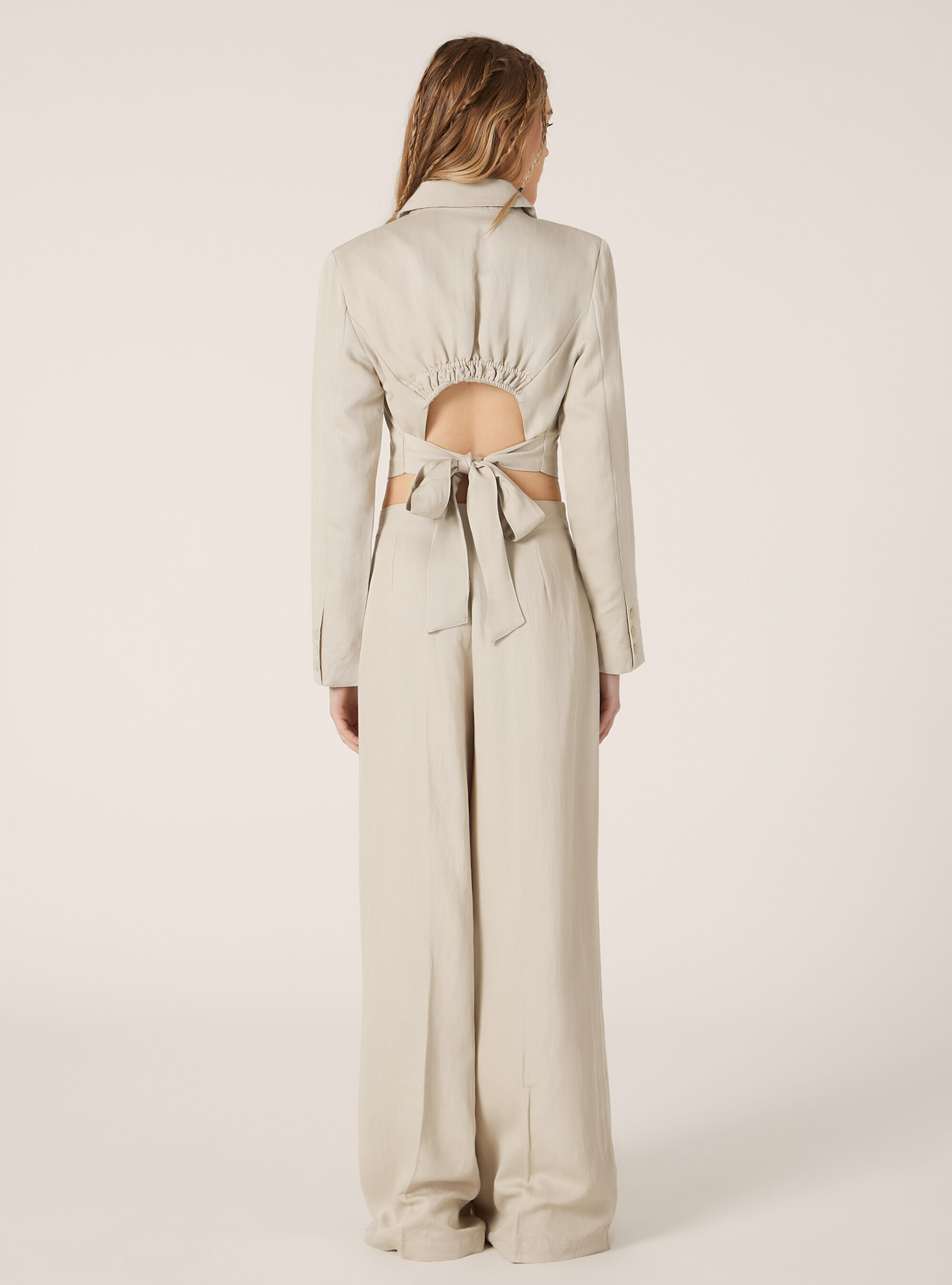 Giacca cropped con fiocco, BG2 BEIGE MEDIUM