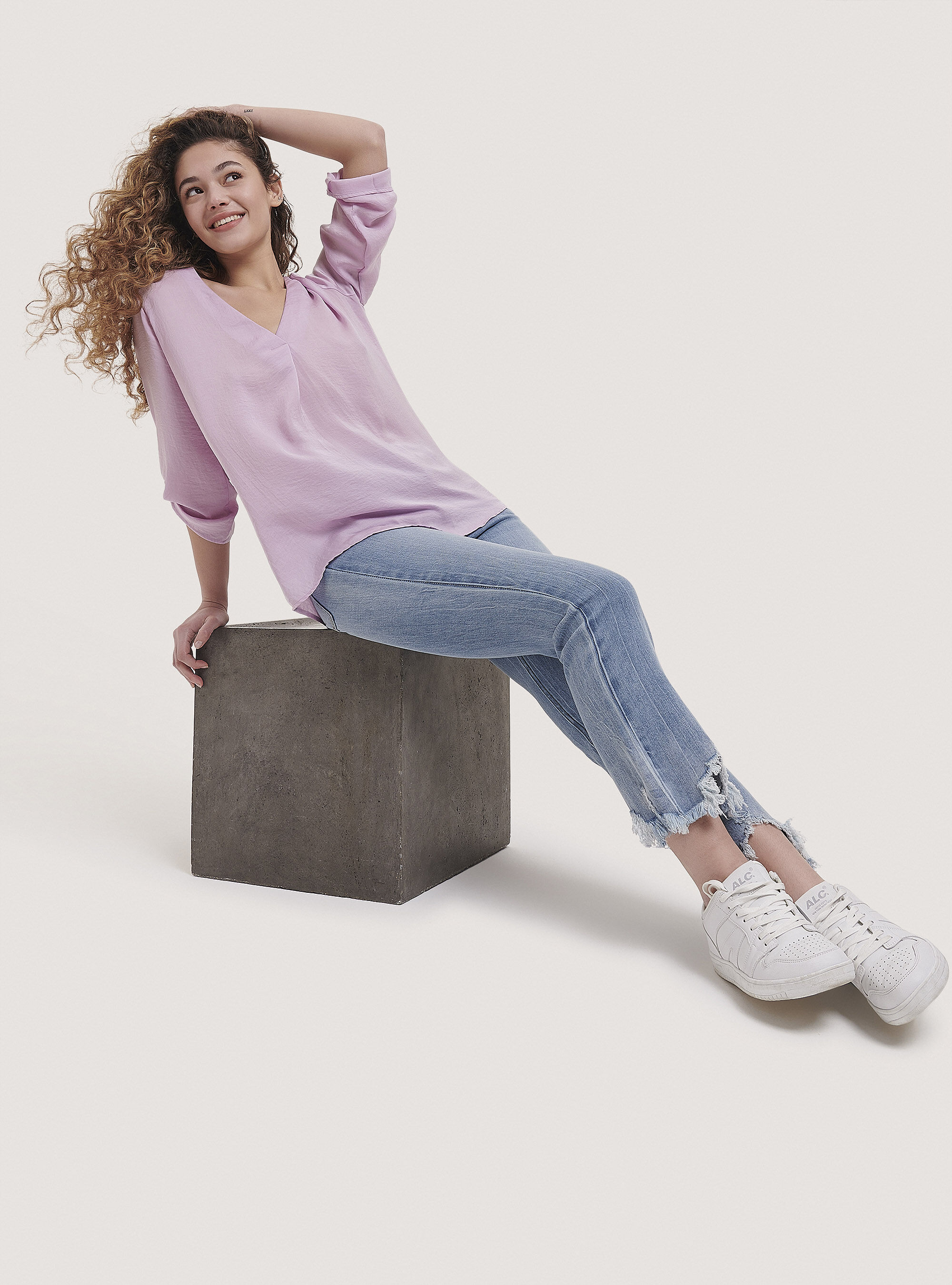 Blusa de color s&oacute;lido con escote, C4546 LILLAC