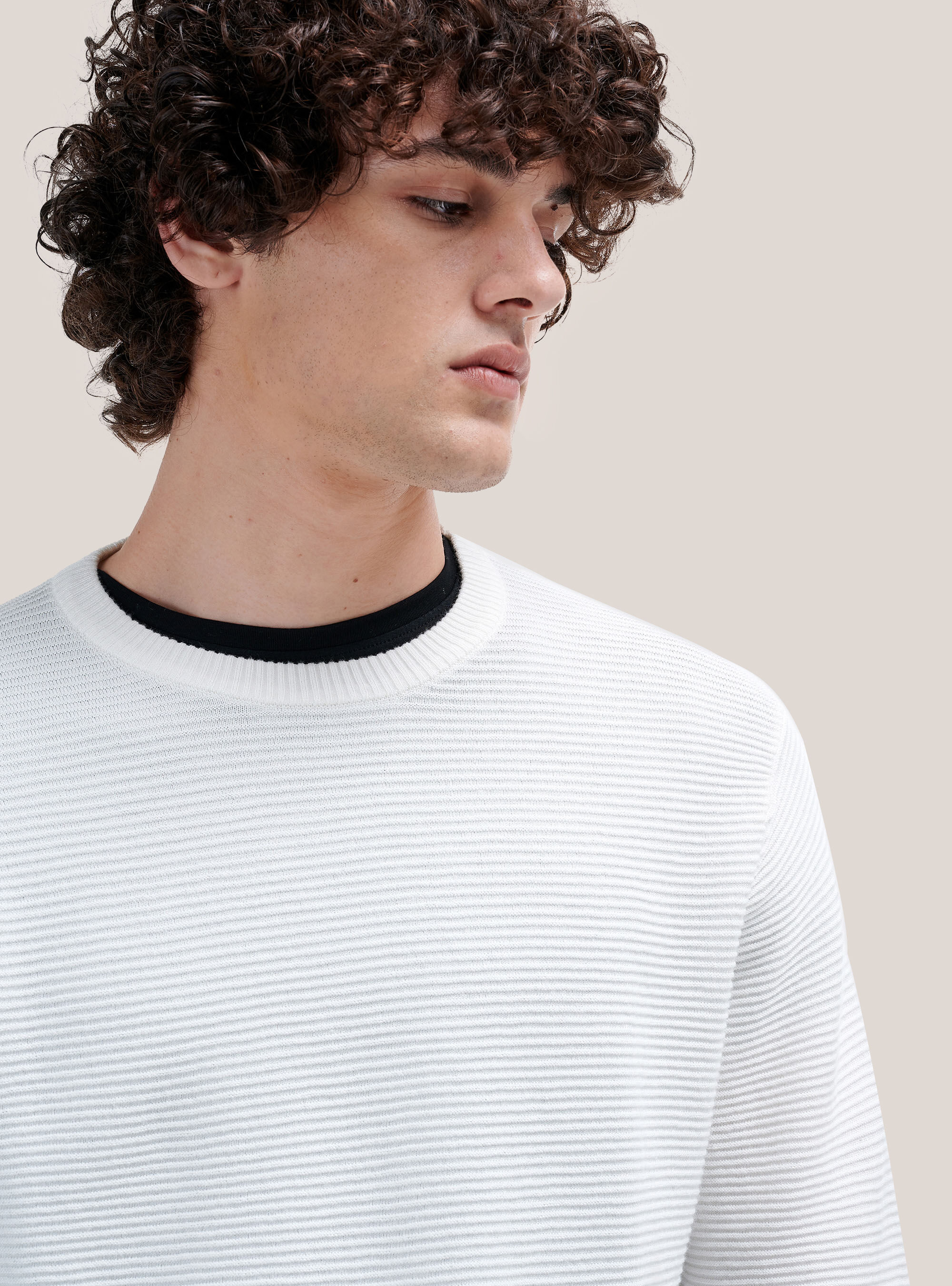 Structured knit crewneck pullover, WHITE