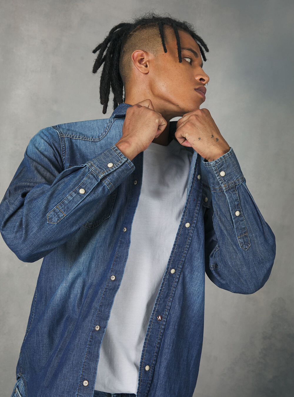 Camicia da Uomo Jeans chiaro manica lunga Jeans Aruba ML di Pellegrini Camicia da Uomo Jeans chiaro manica lunga Jeans Aruba ML di Pellegrini