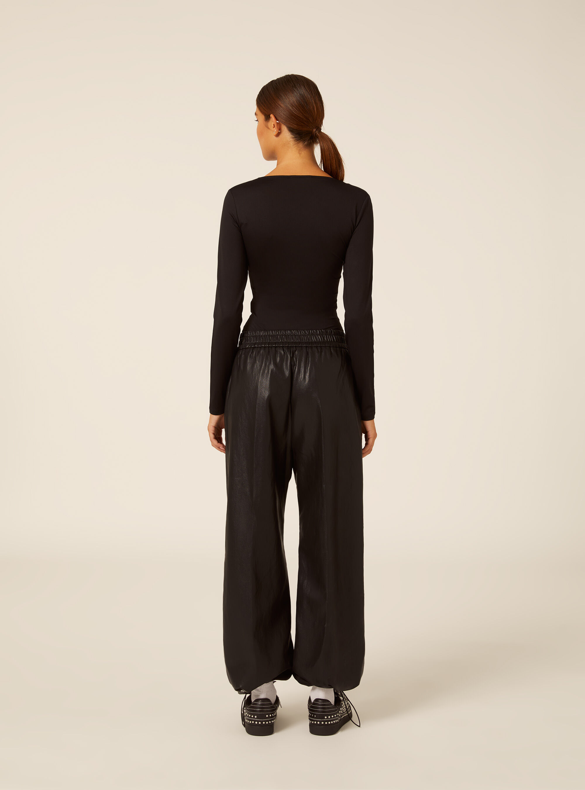 Pantaloni effetto pelle con orlo regolabile, BK1 BLACK
