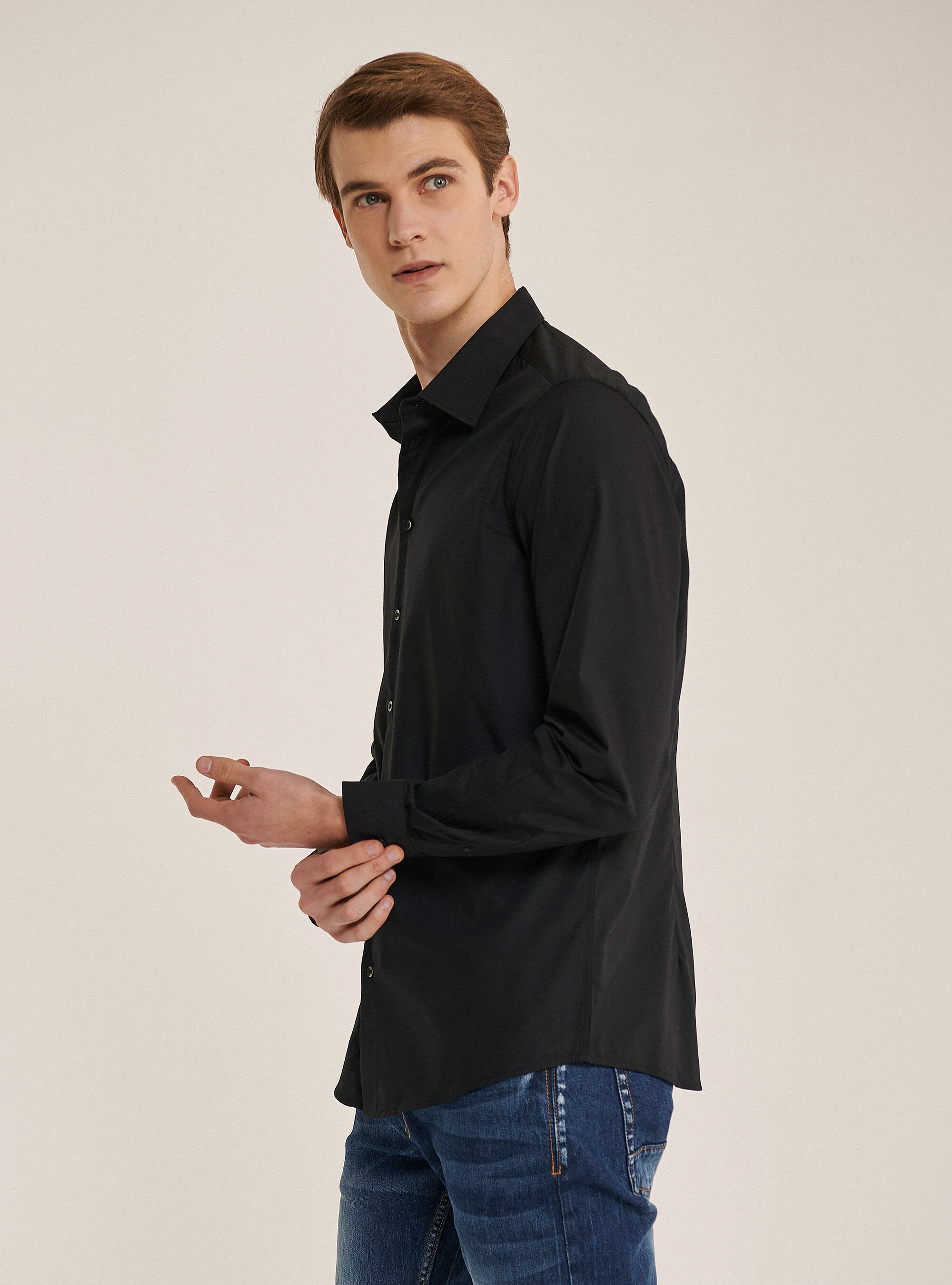 Camicia a manica lunga in tinta unita, NERO