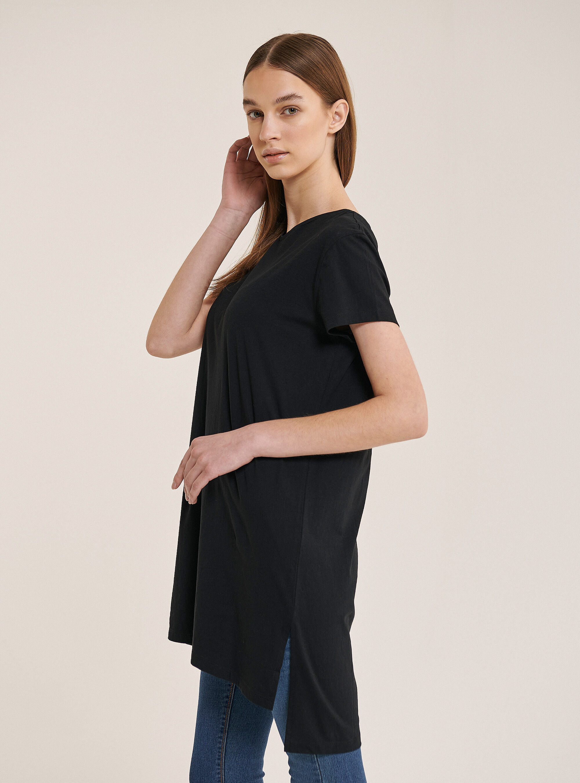 Camiseta oversize en colore s&oacute;lido de algod&oacute;n, NEGRO