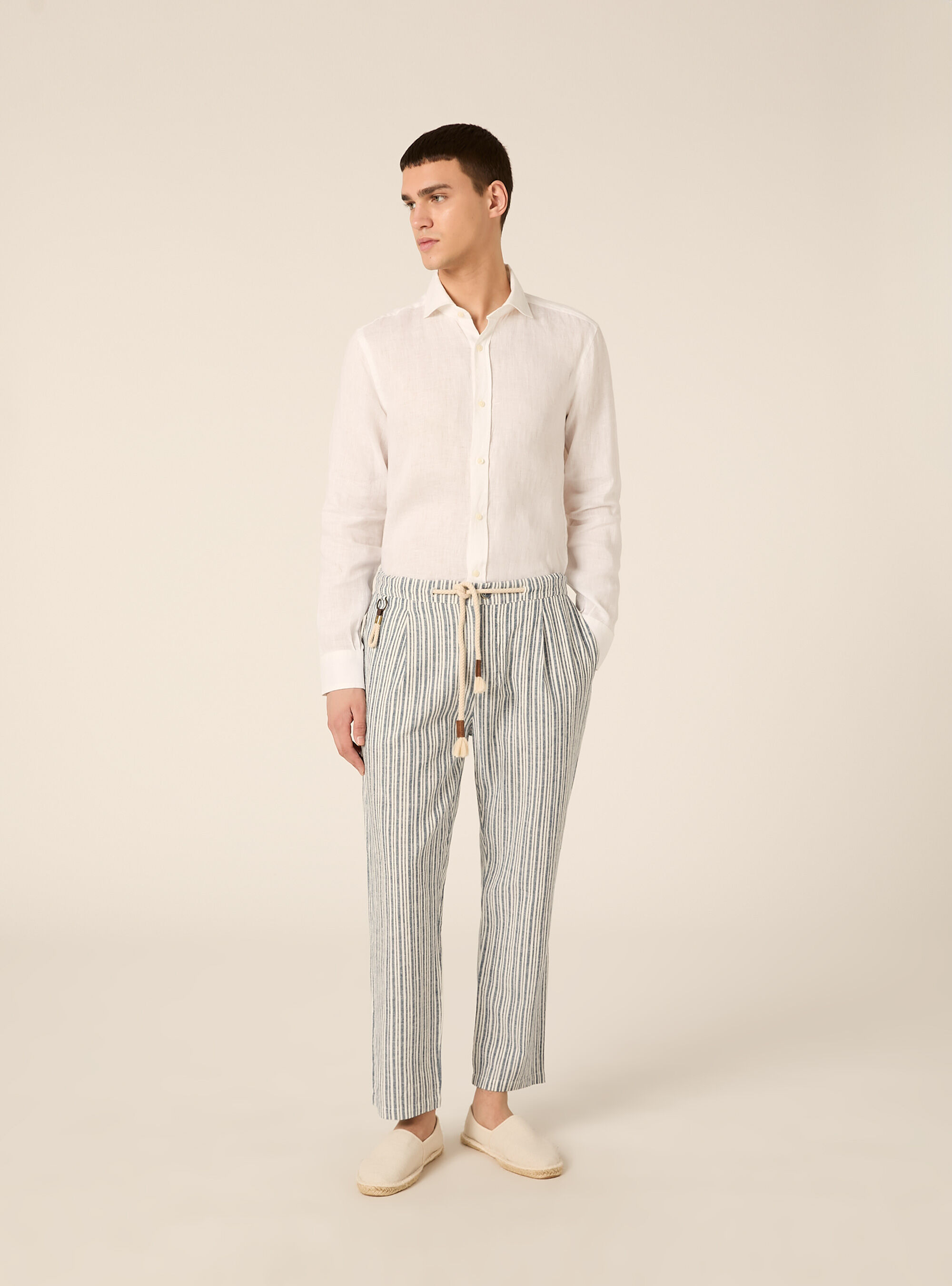 Pantaloni in misto lino a righe