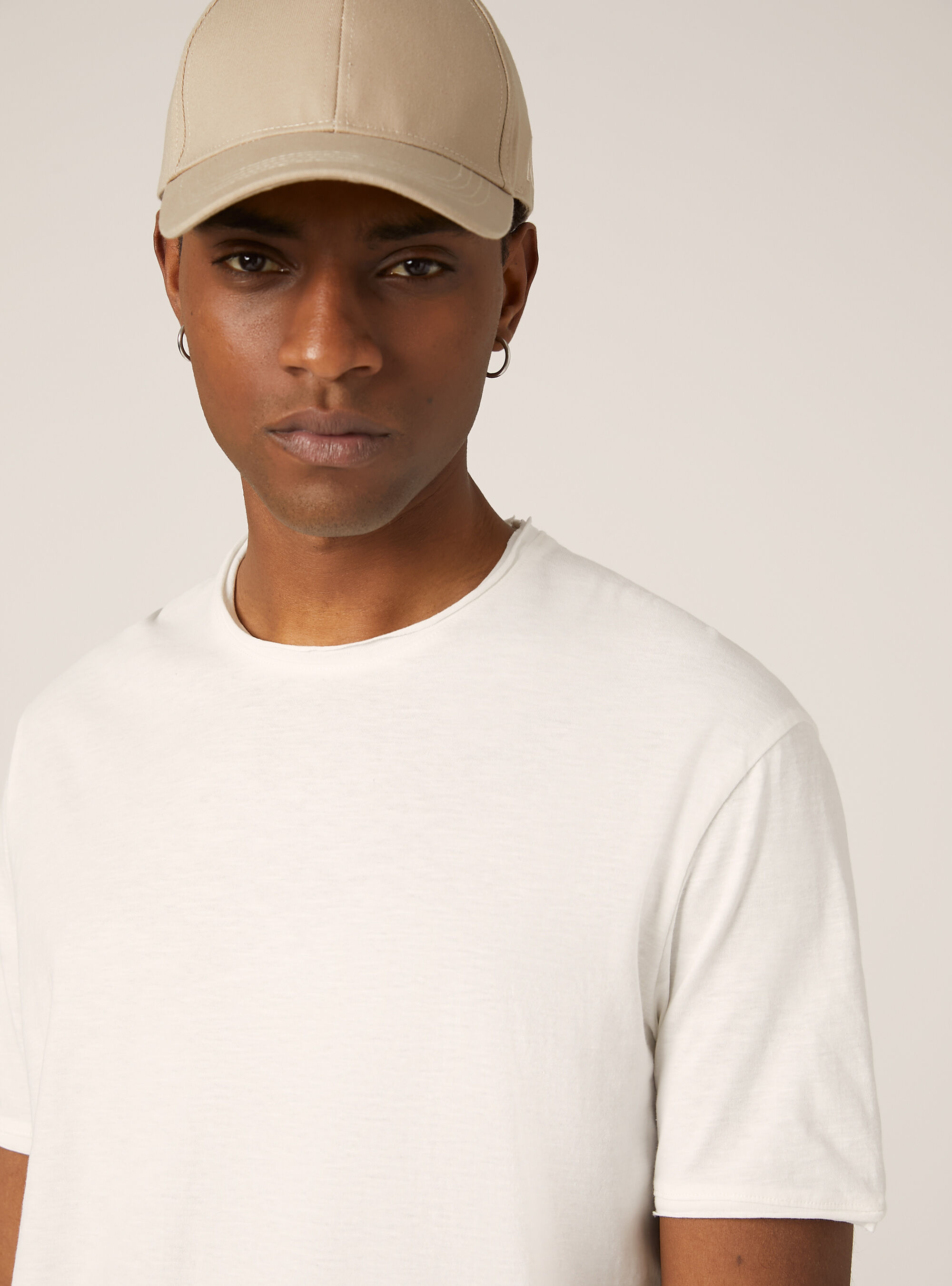 Camiseta de algod&oacute;n de corte crudo, WH1 OFF WHITE