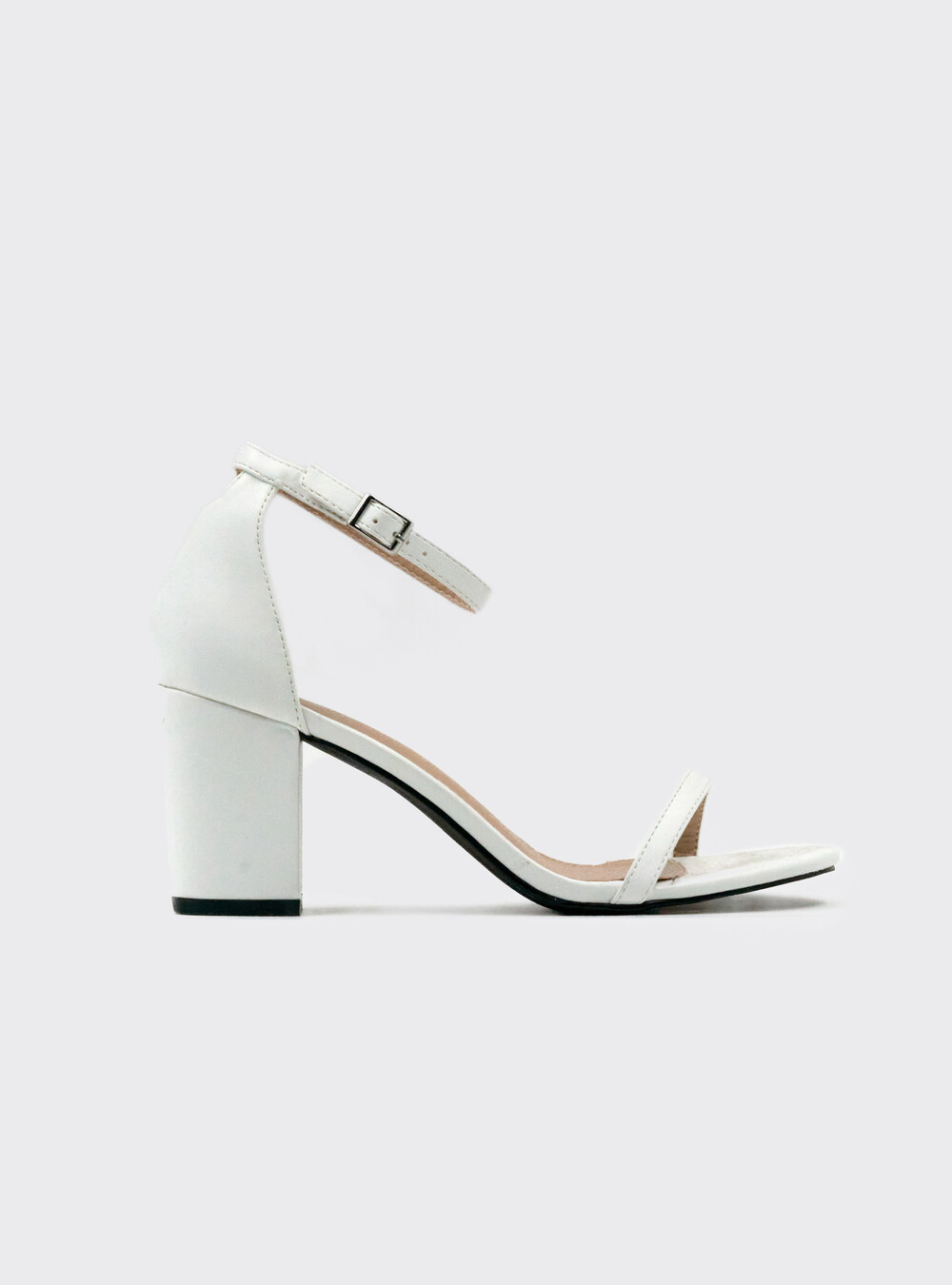 Sandali con tacco, cinturino e anello per le dita con dettaglio metallico - Gesso - CHARLES & KEITH IT Sandali con tacco, cinturino e anello per le dita con dettaglio metallico - Gesso - CHARLES & KEITH IT