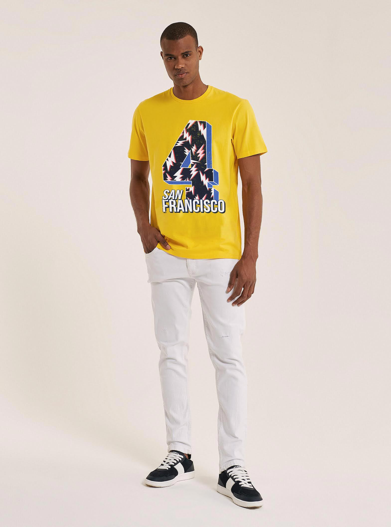 Camiseta de algod&oacute;n con estampado frontal, C7750 YELLOW