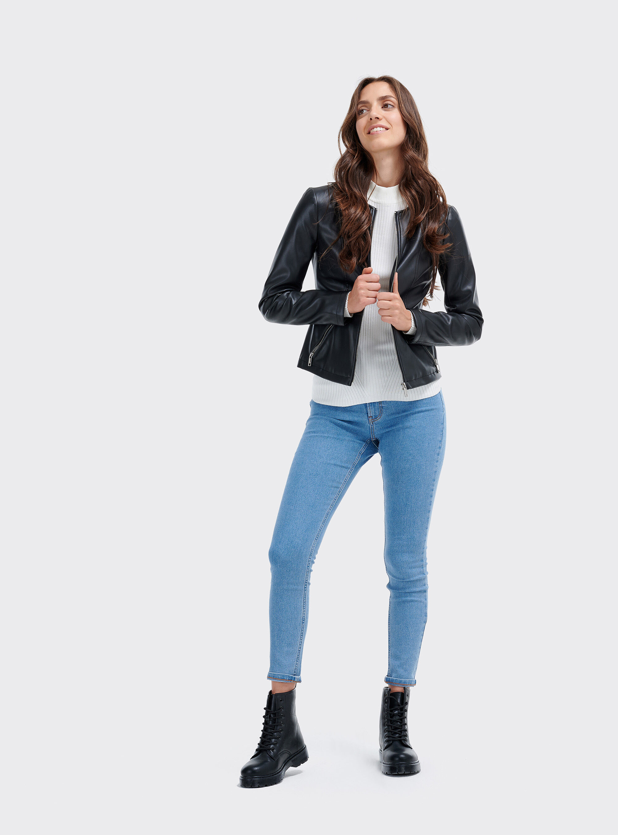 Pull col montant en maille c&ocirc;tel&eacute;e, C085 WHITE