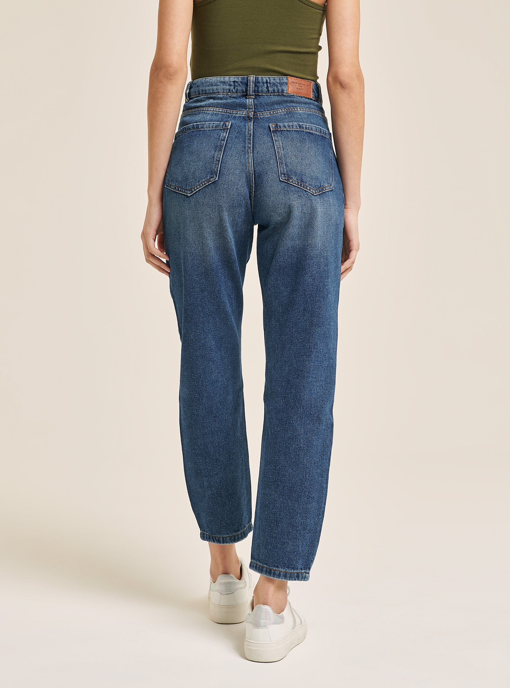 Jeans coupe mom coton bio, C284 AZZURRE