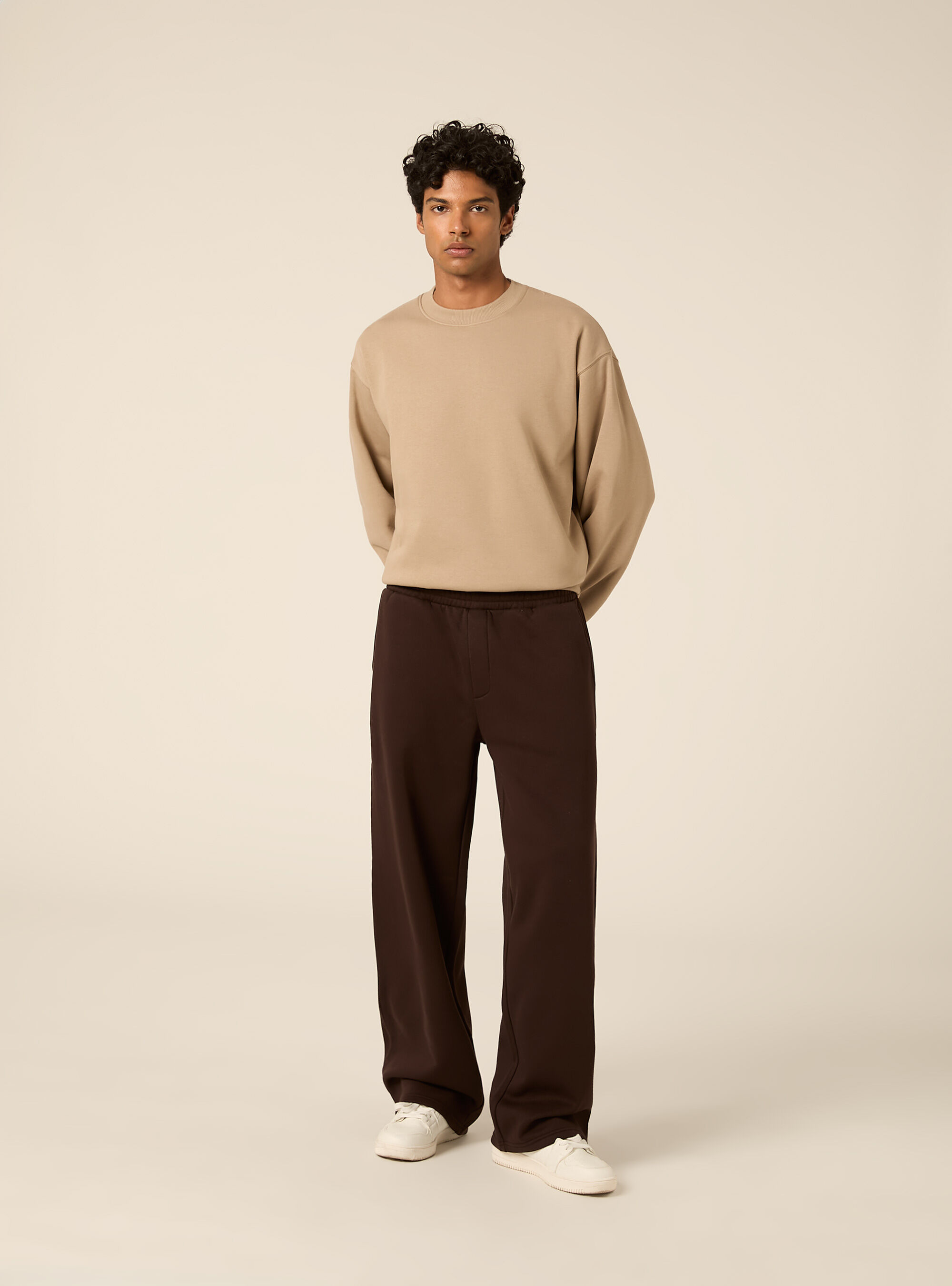 Pantaloni loose in felpa