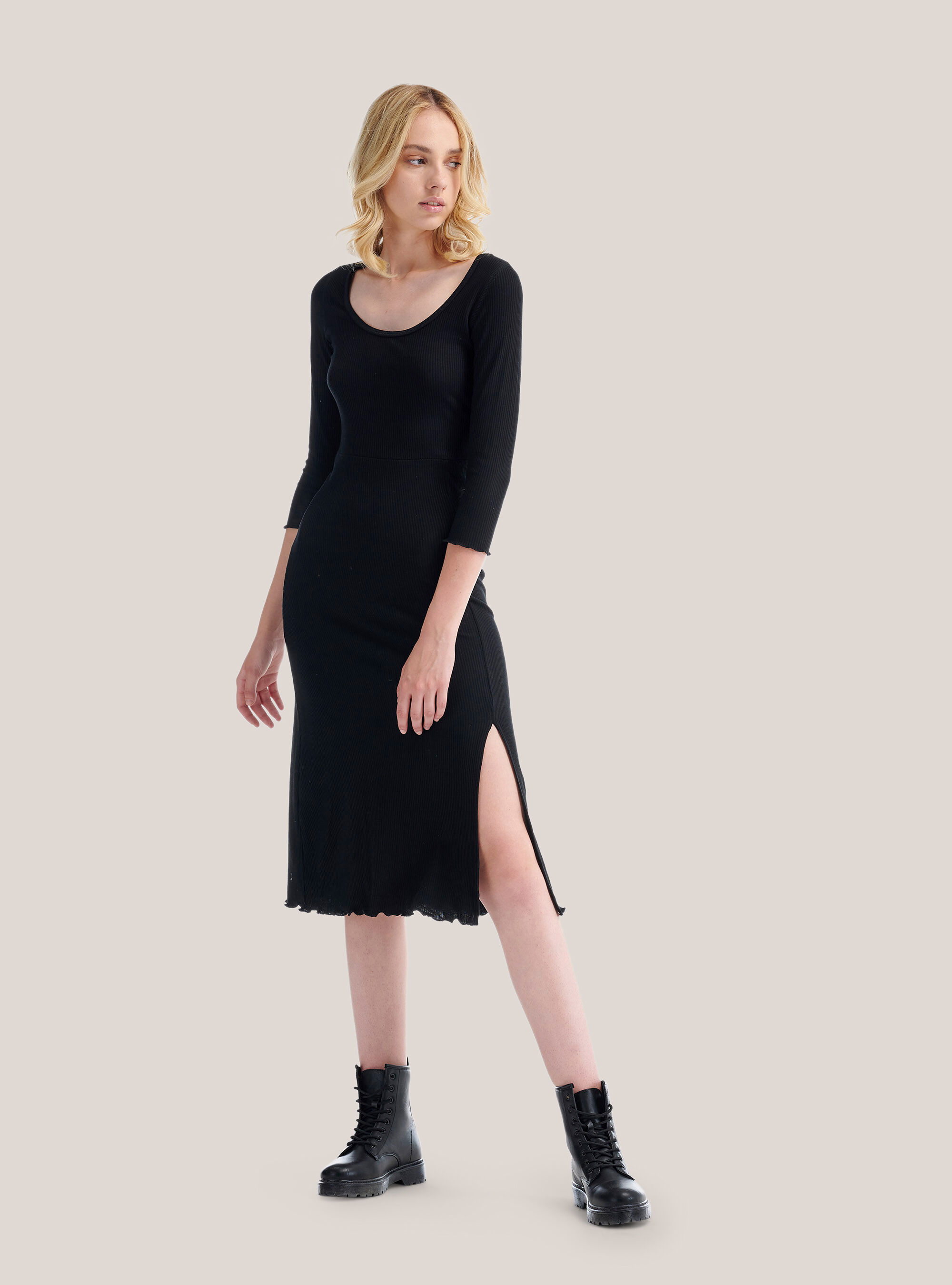 Vestito lungo a costine tessuto stretch