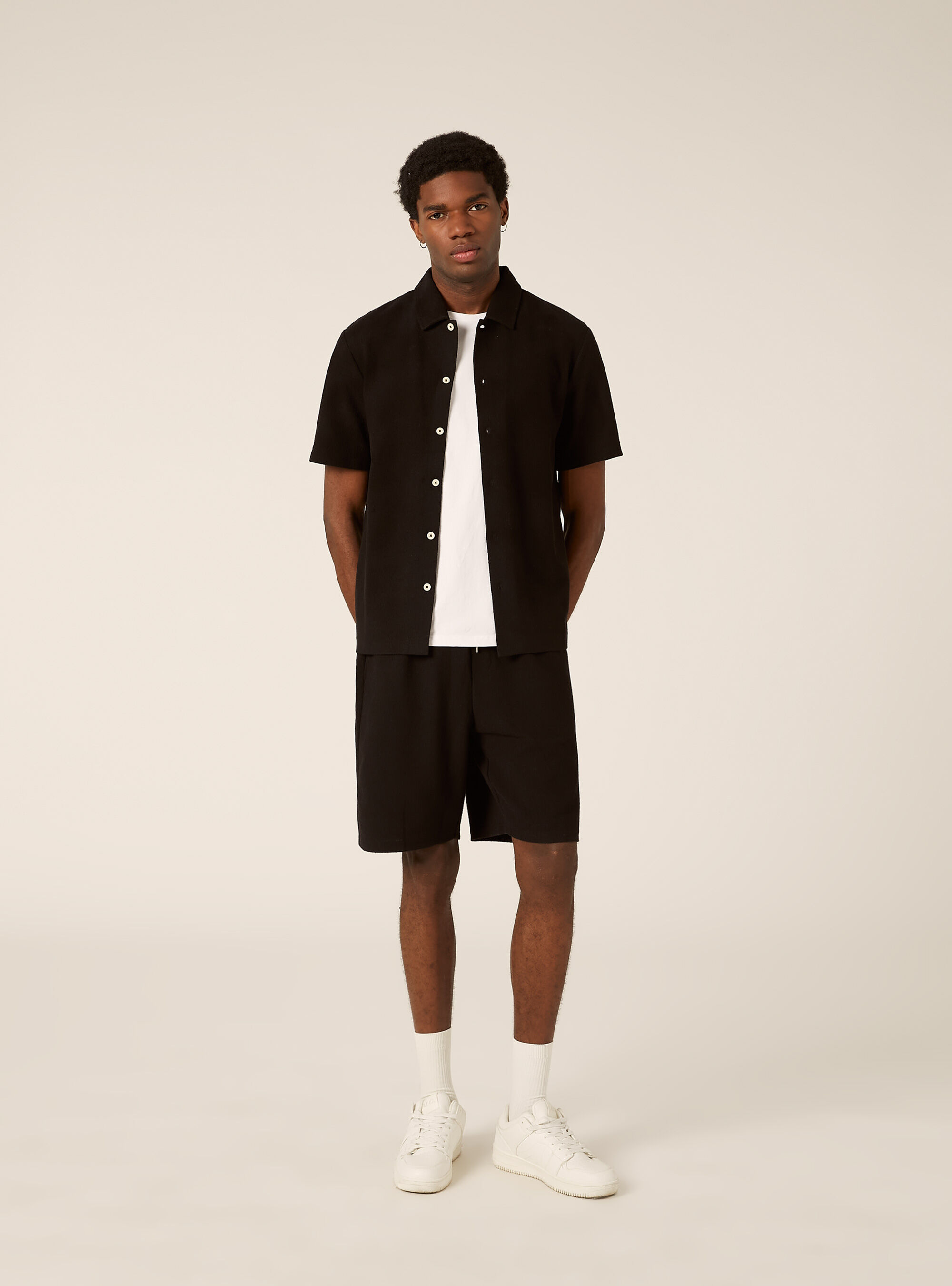 Textured short-sleeved shirt