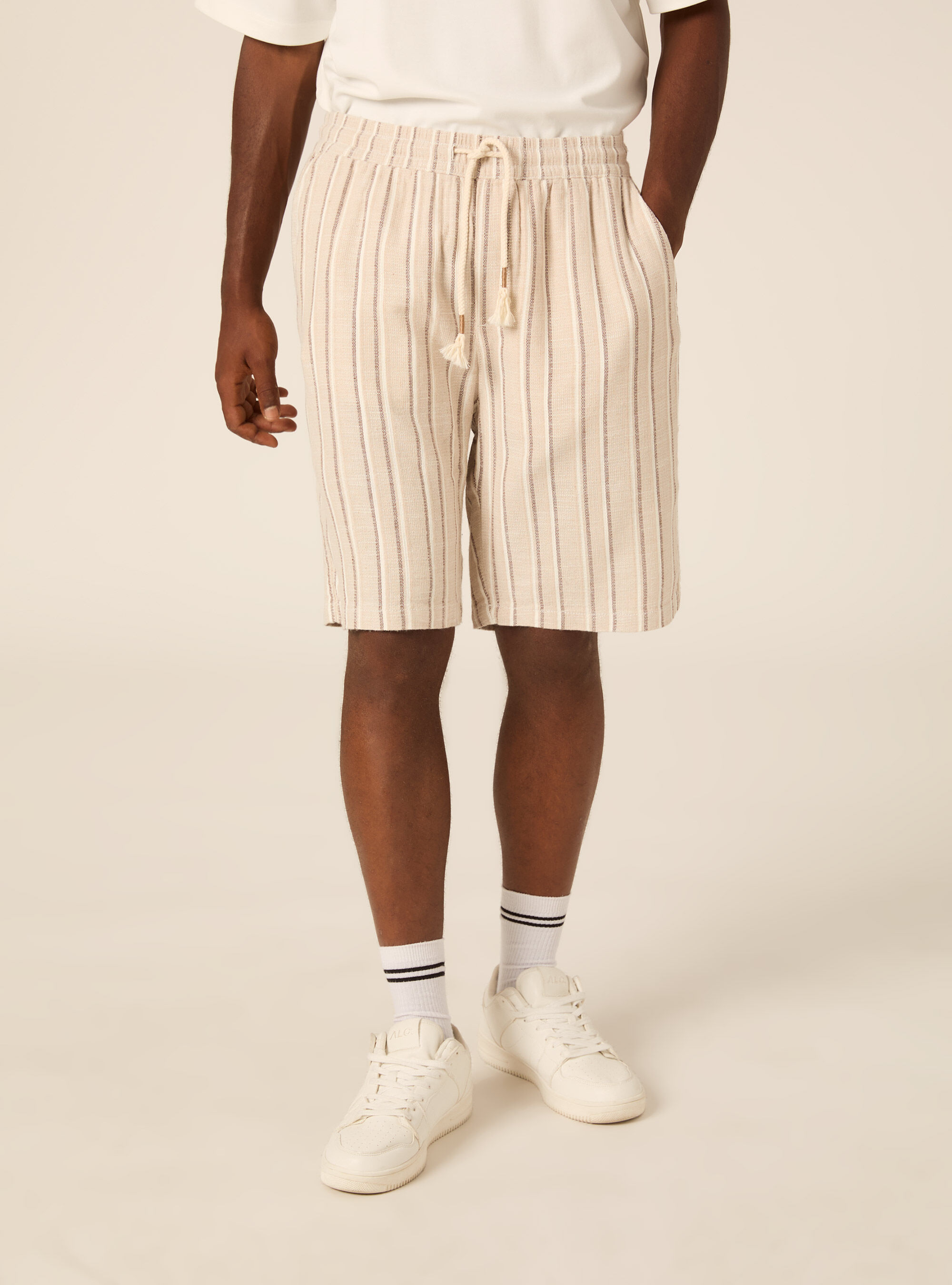 Bermuda a righe con elastico in vita, BG2 BEIGE MEDIUM