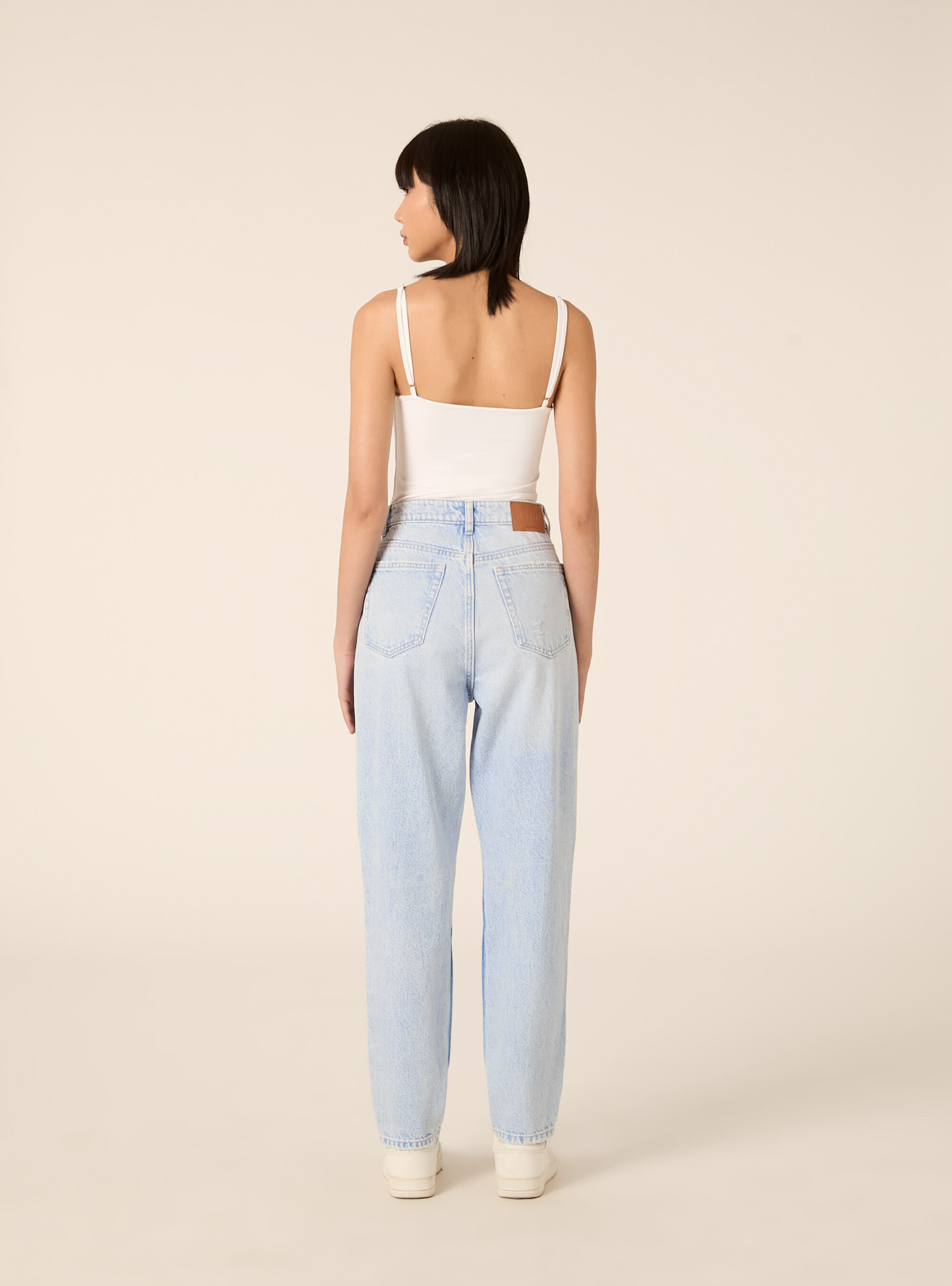 Mom fit jeans with rips, D003 MEDIUM BLUE