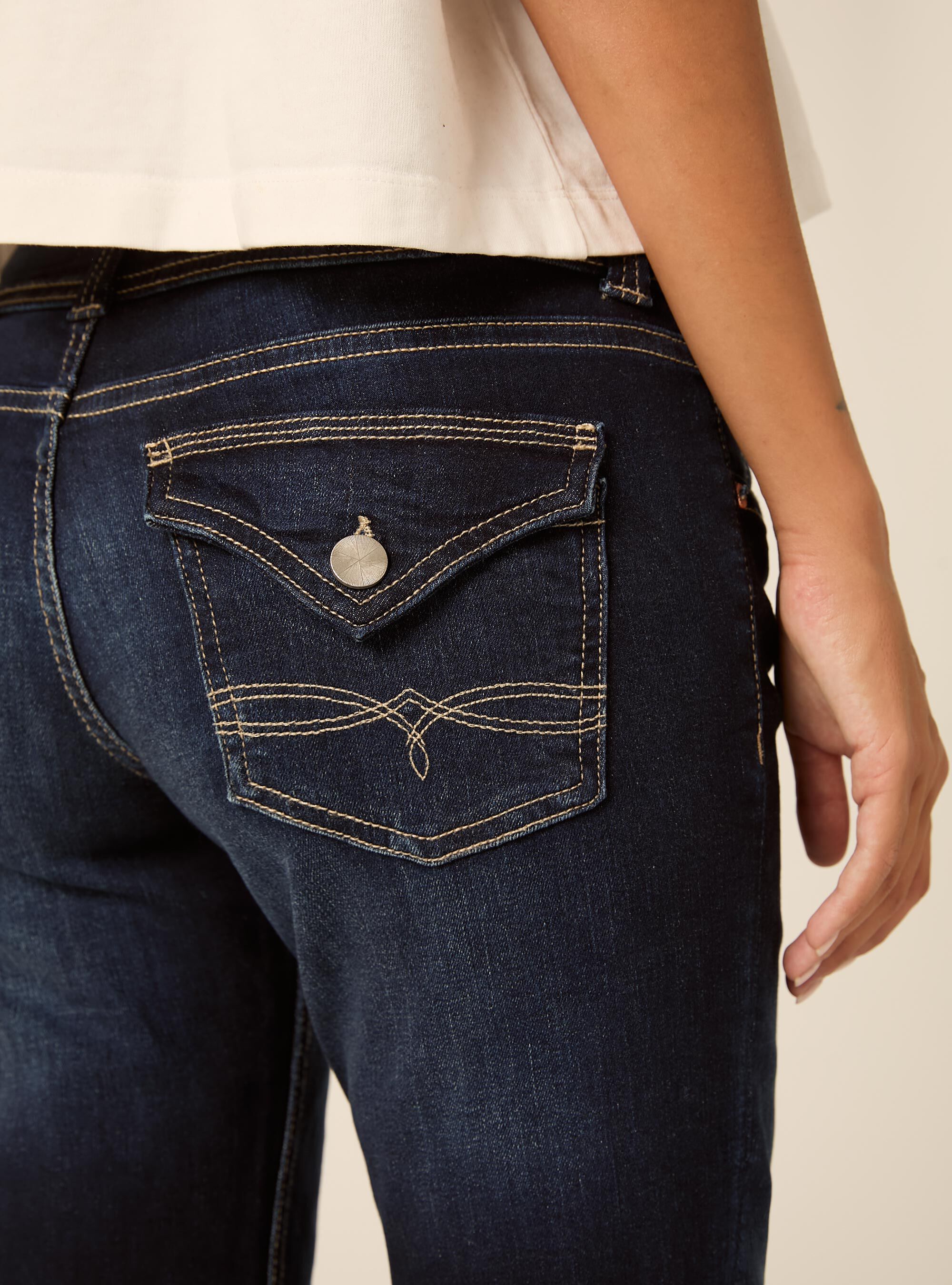 Jeans bootcut  vita bassa, D002 MEDIUM DARK BLUE