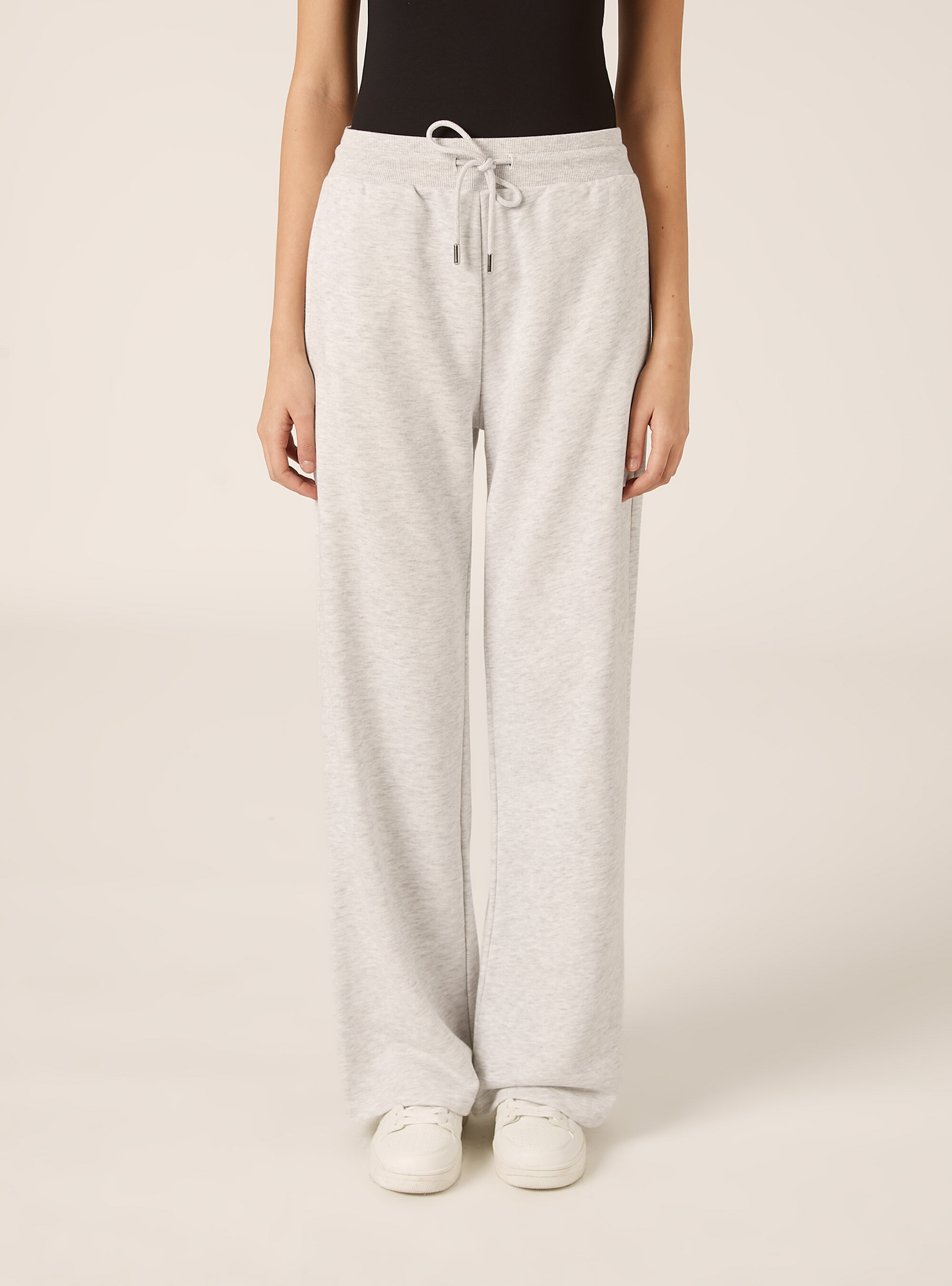 Wide-leg jogger pants in fleece