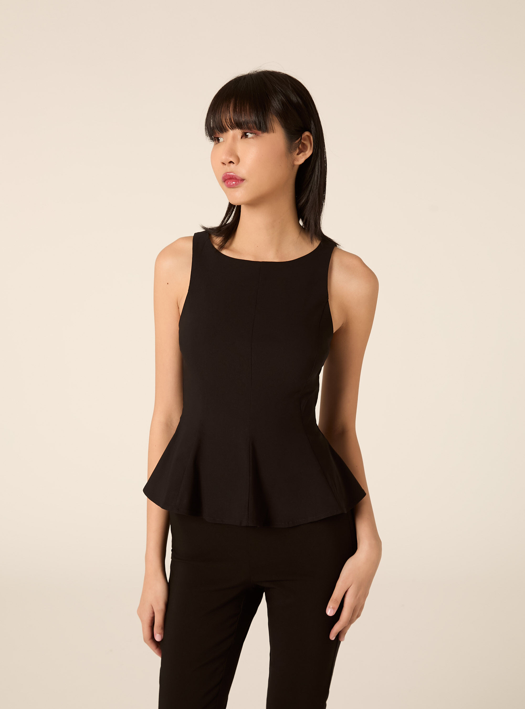 Top baschina senza maniche