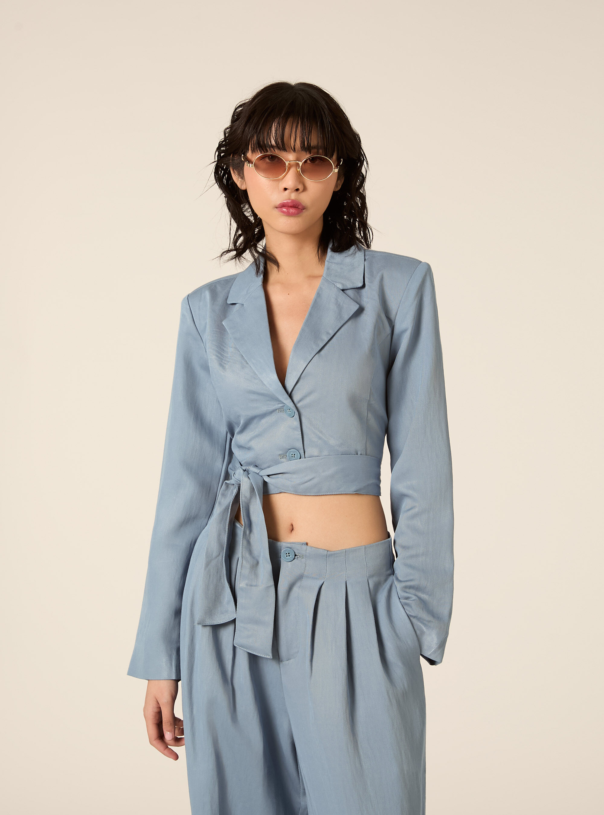 Giacca cropped con fiocco