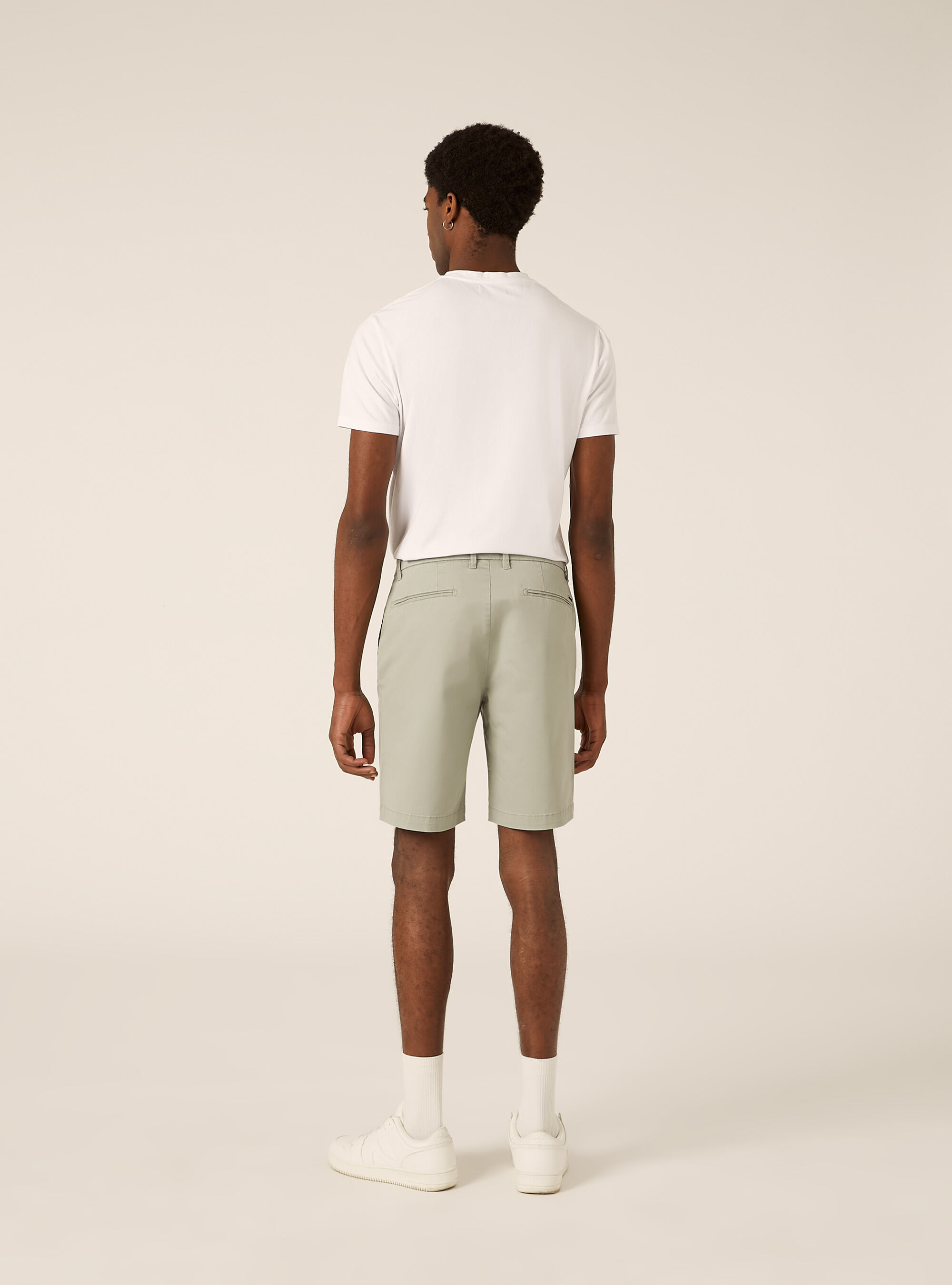 Bermuda in twill elasticizzato basico, SG3 SAGE LIGHT