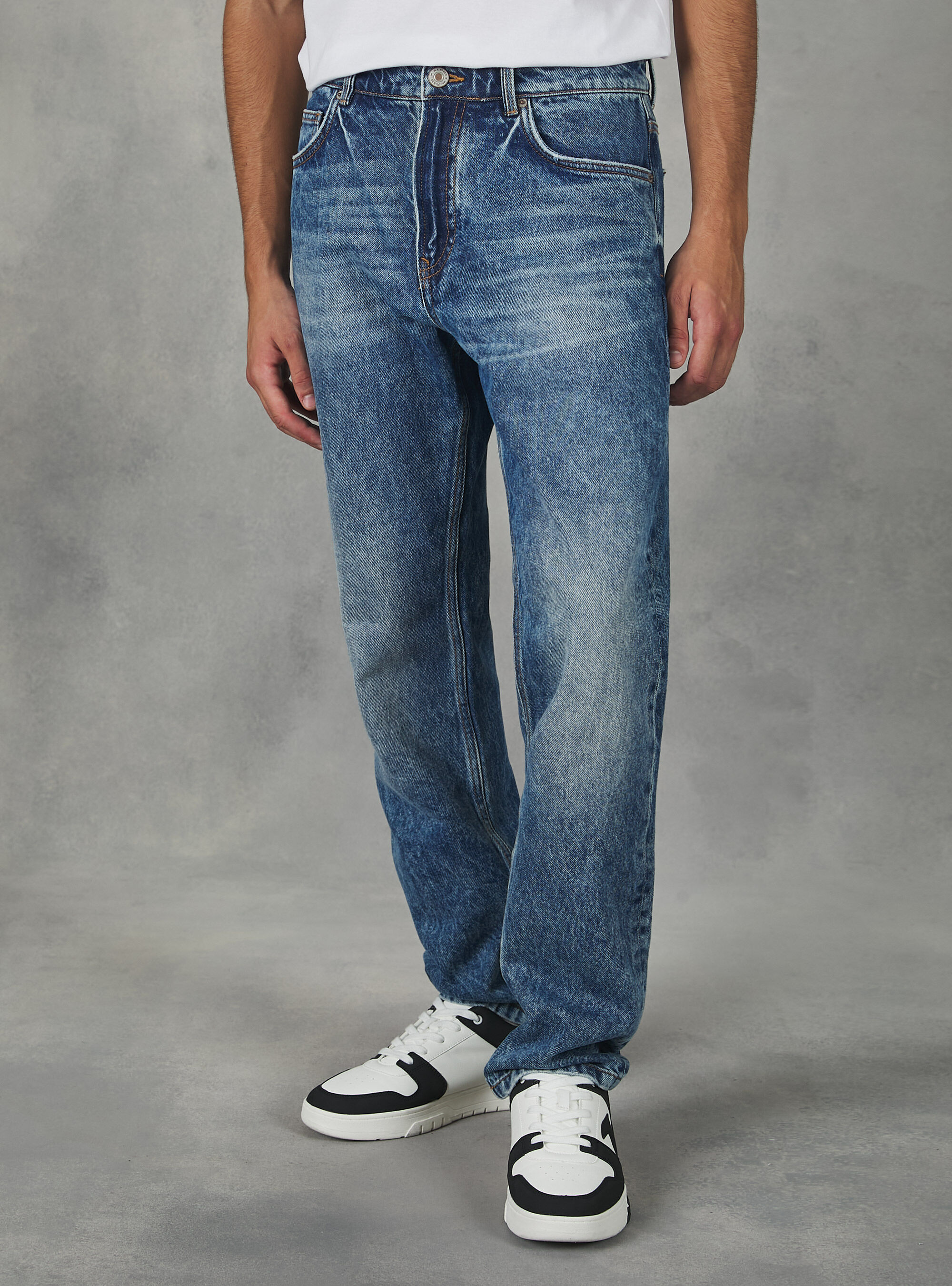 Straight fit pantalones deals