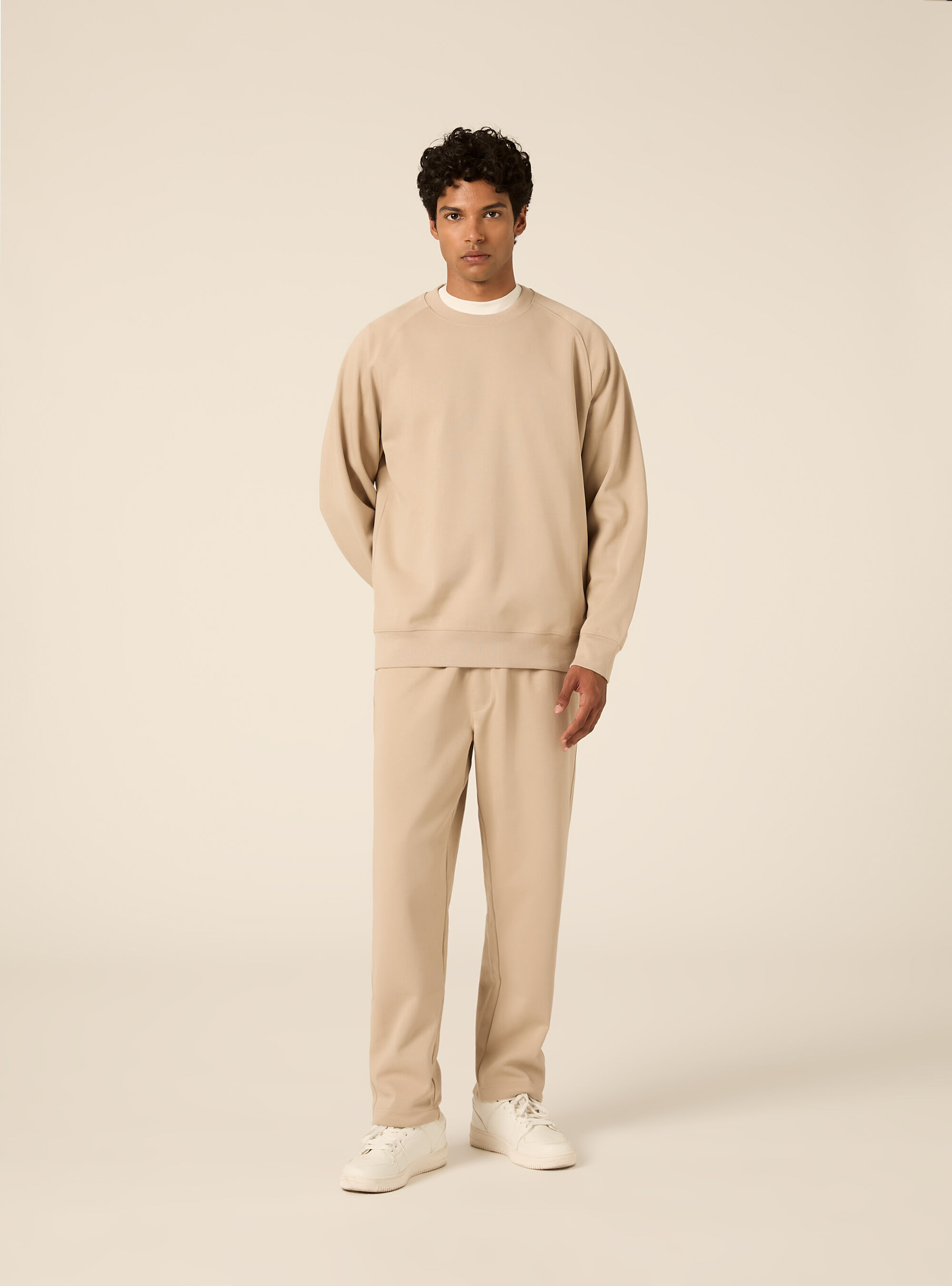 Sweat col rond avec manches raglan en tissu interlock