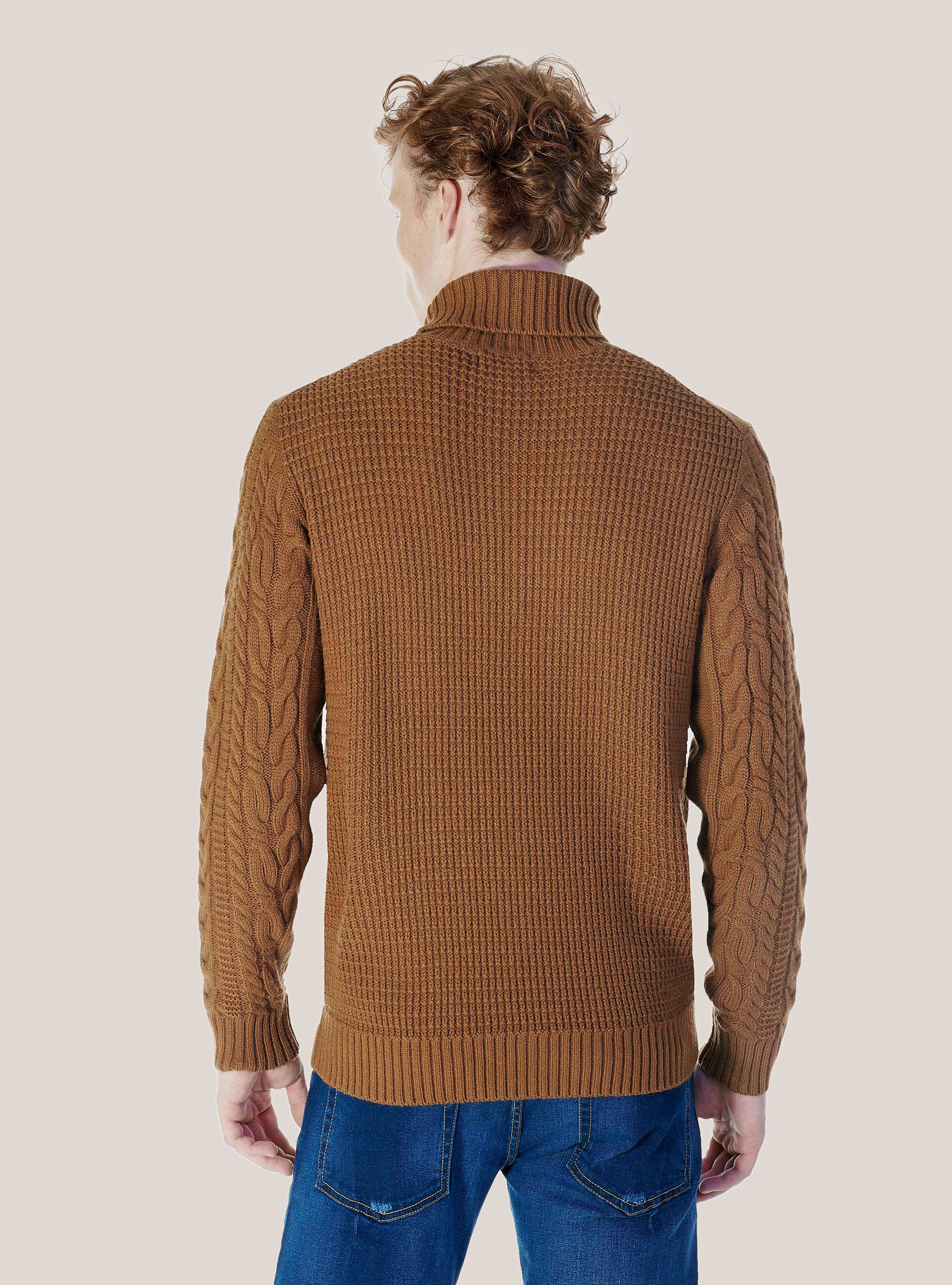 Pullover collo alto con trecce, TABACCO