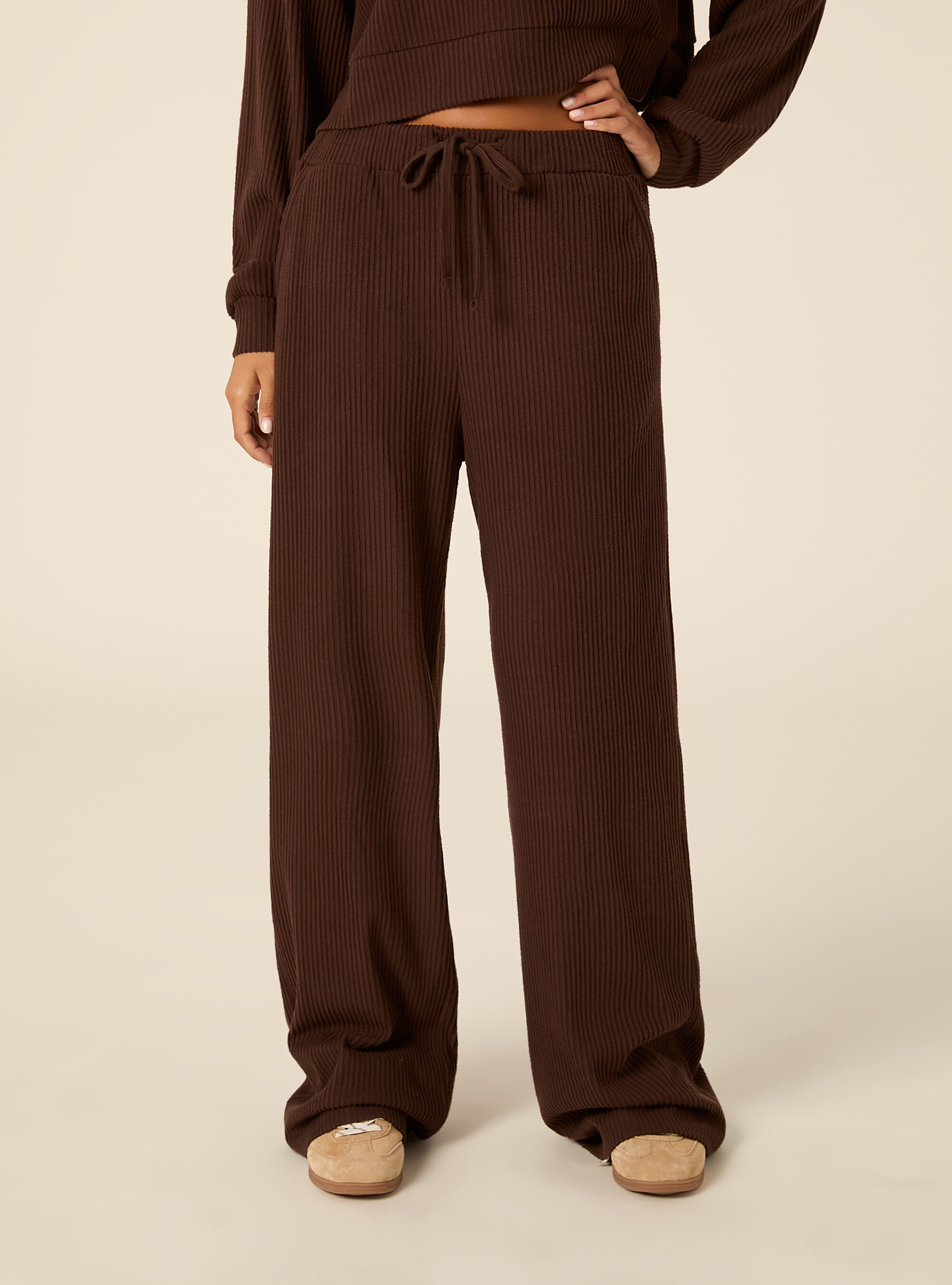 Jogger wide leg a coste