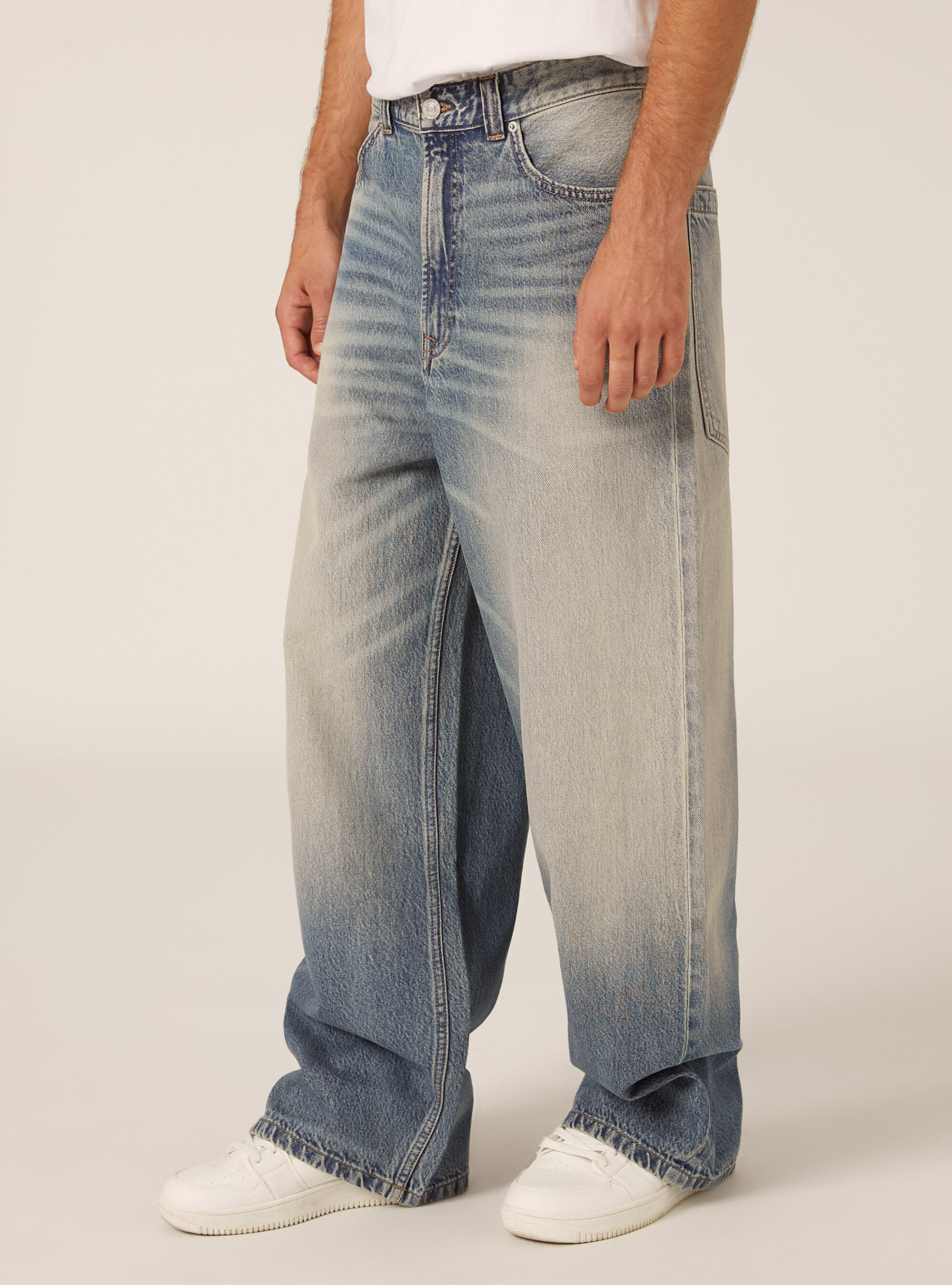 Vaqueros superbaggy, D004 MEDIUM LIGHT BLUE