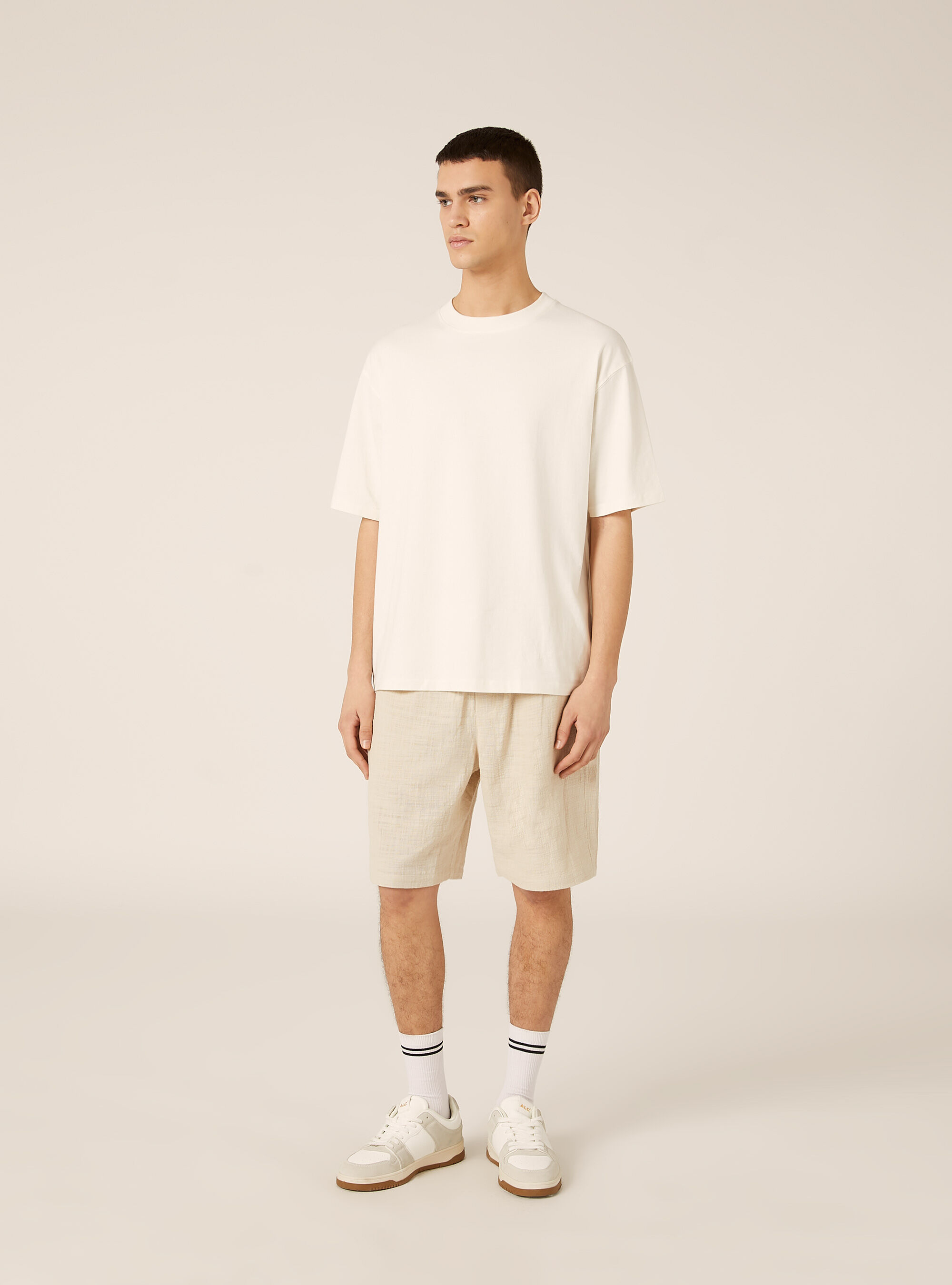 Bermuda in cotone con laccio in vita