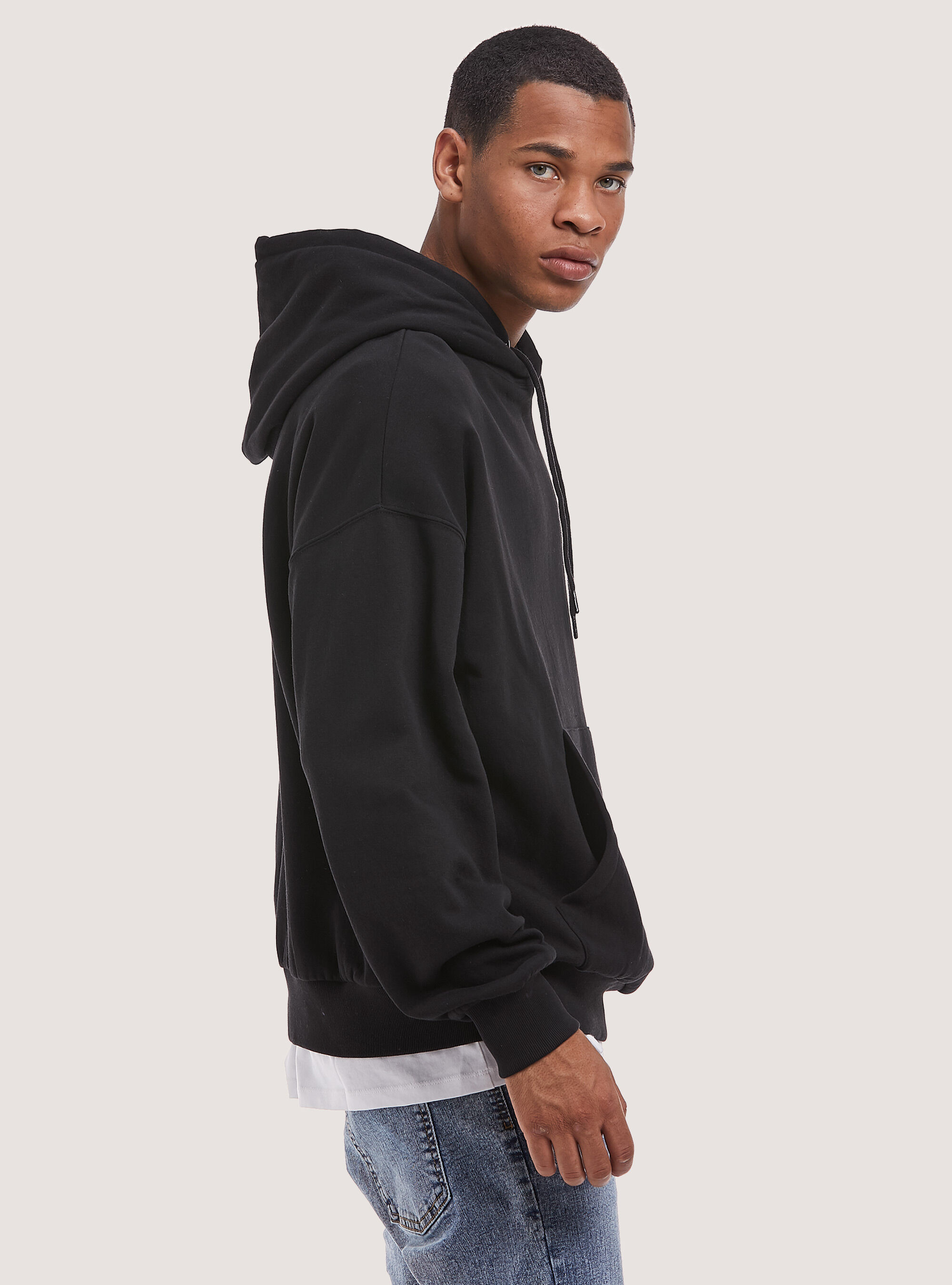 Oversized sweatshirt with pouch pocket and hood, BLACK