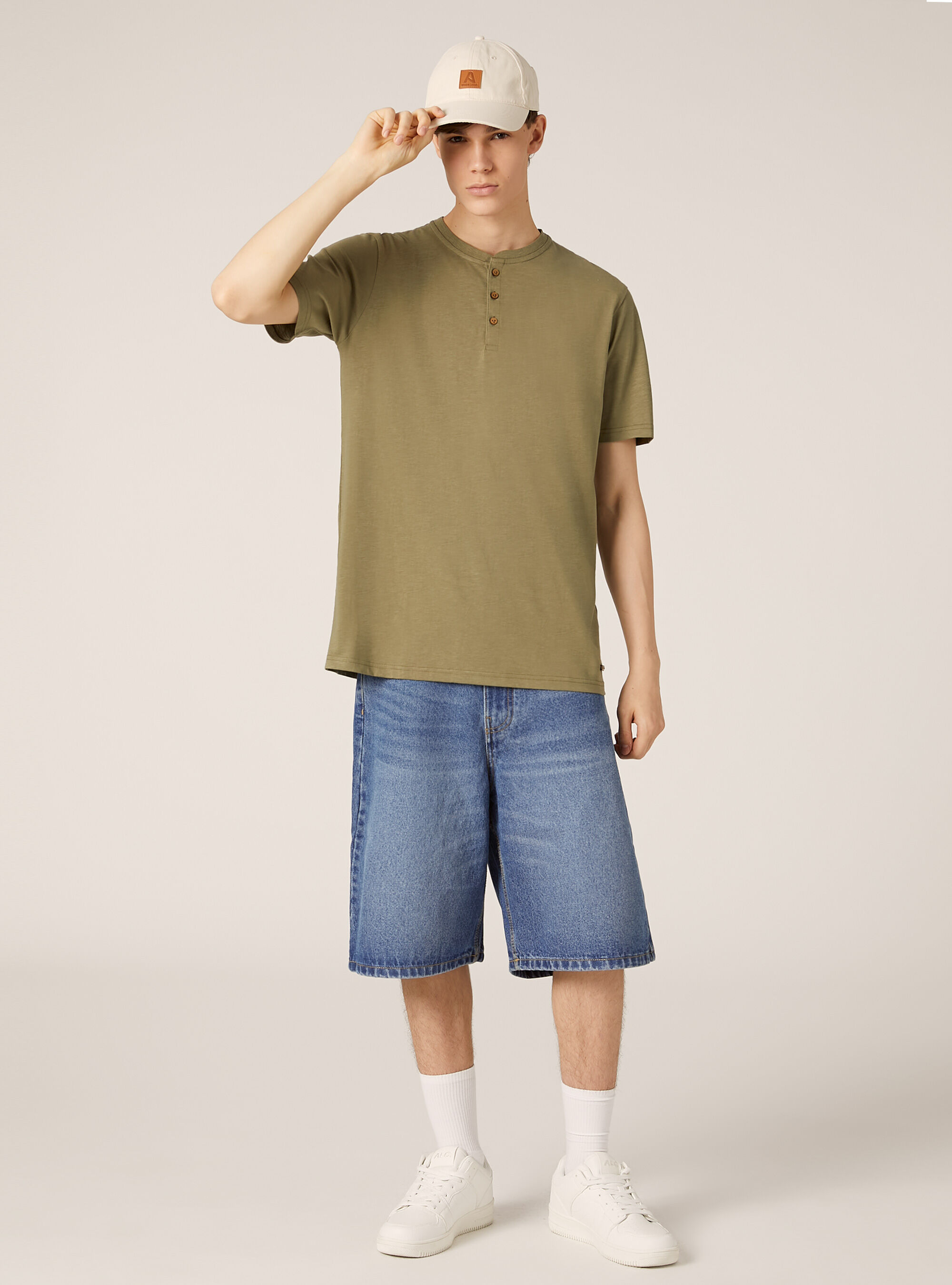 Cotton seraphim t-shirt, KY2 KAKY MEDIUM