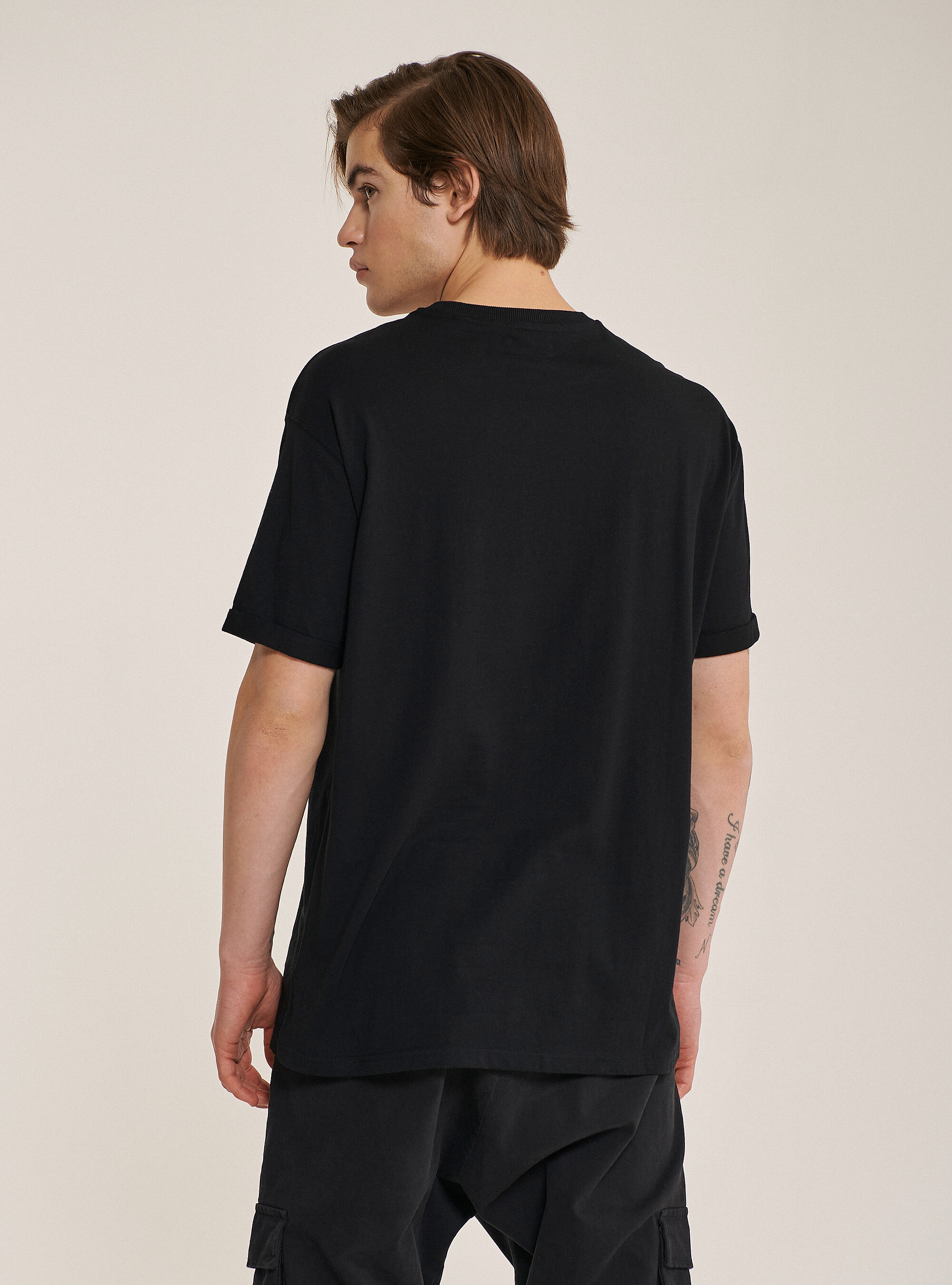Maglietta girocollo in cotone oversize, NERO