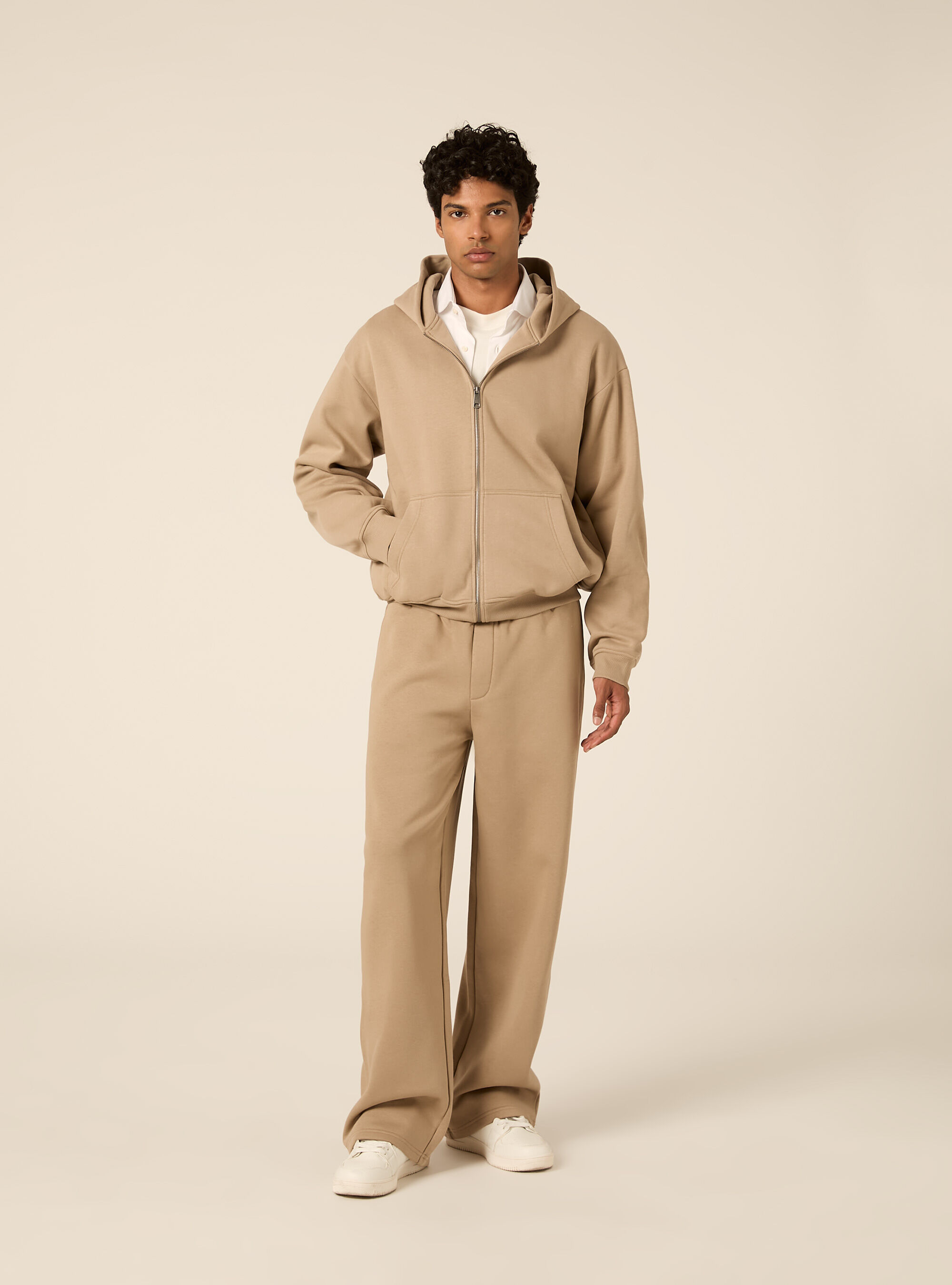 Pantaloni loose in felpa
