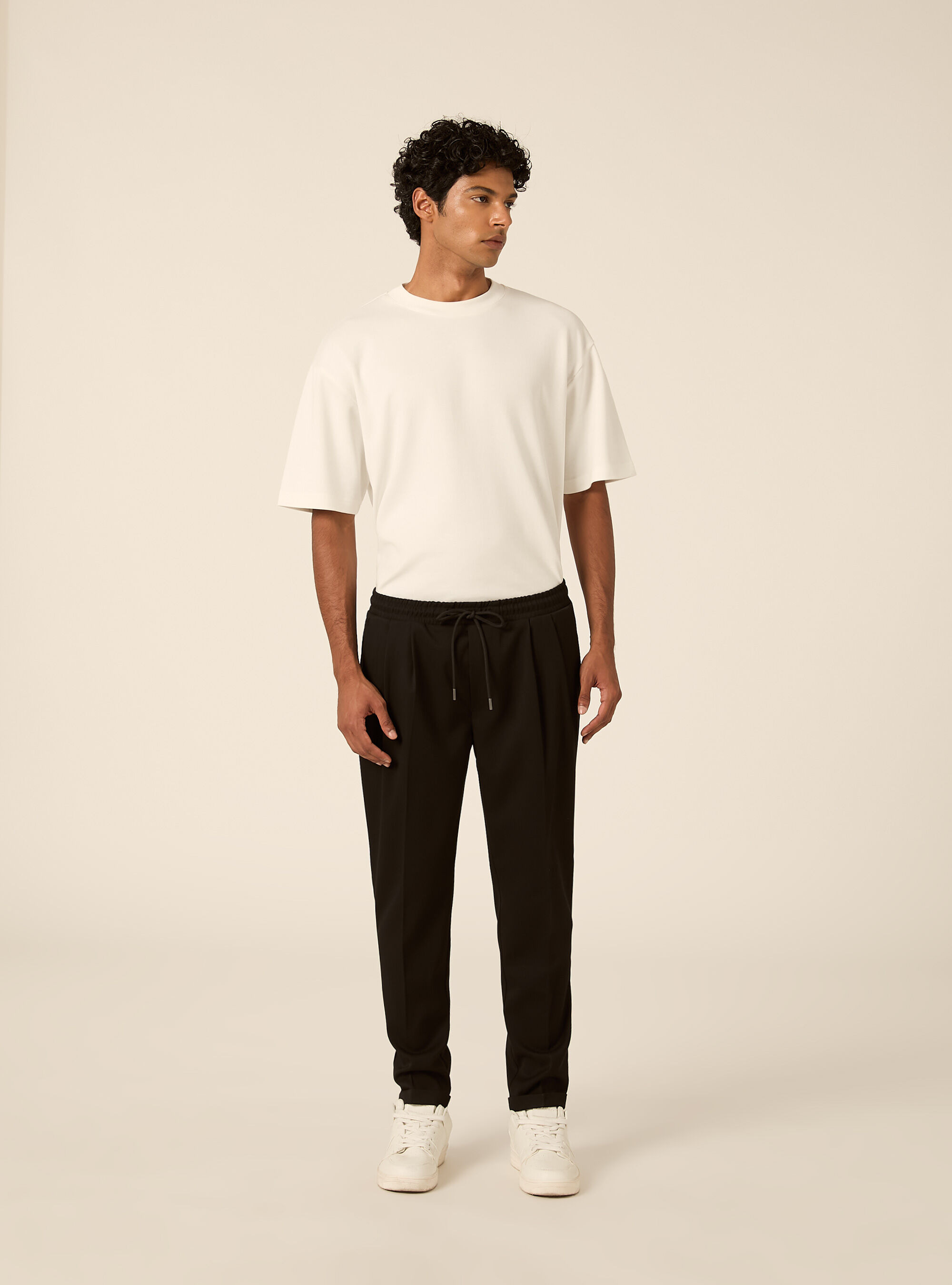Pantalon jogging en twill avec pinces, BK1 BLACK