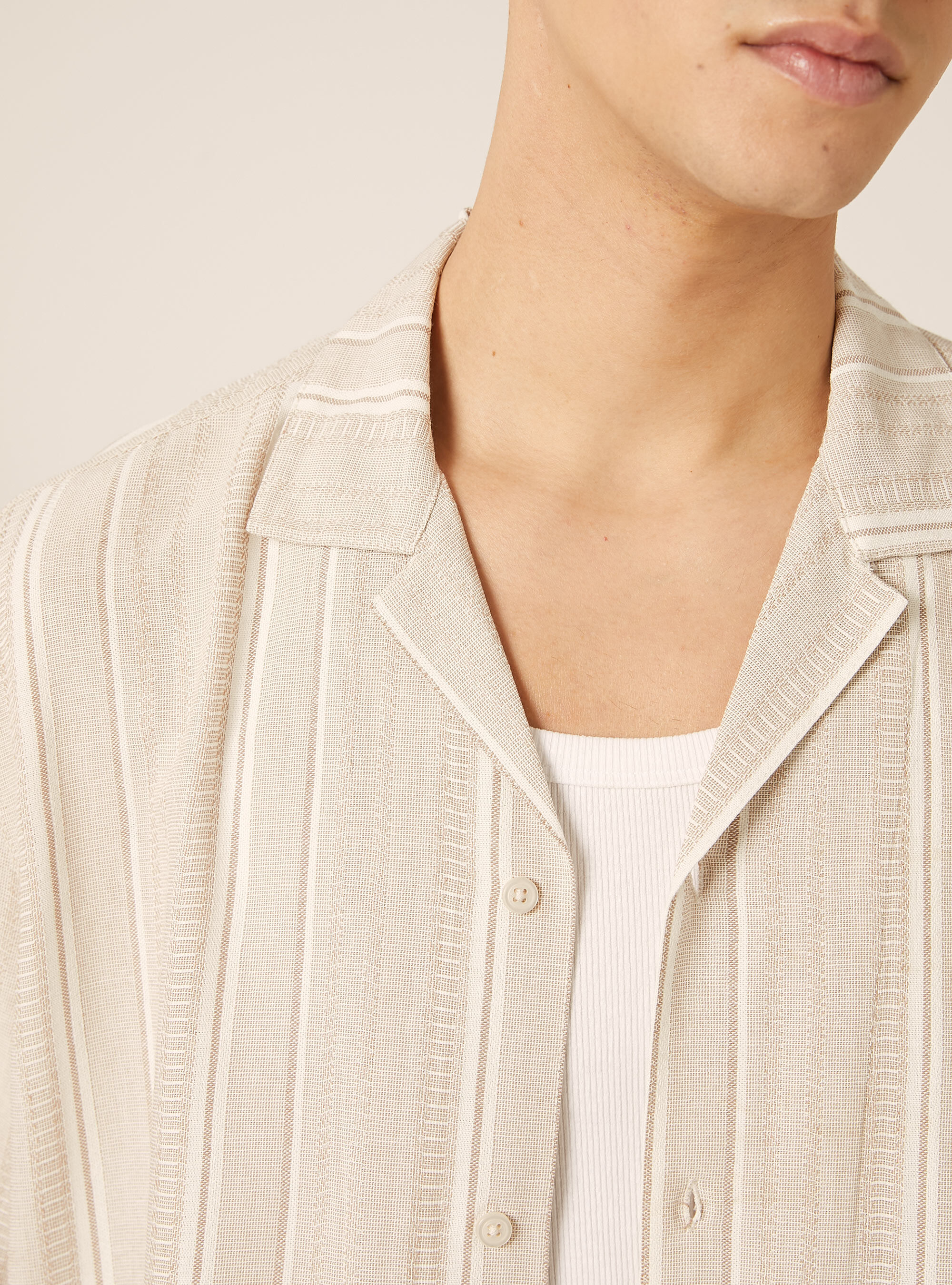 Camicia collo bowling testurizzata con taschino, CR3 CREAM LIGHT