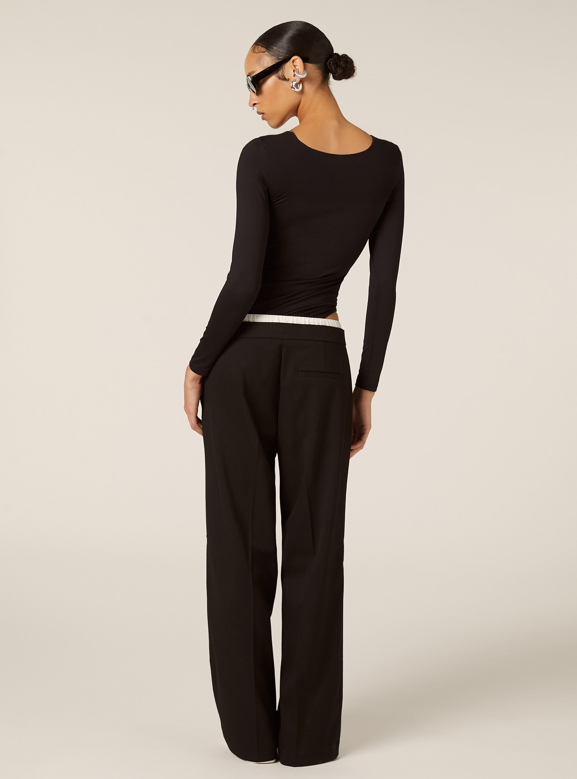 Body el&aacute;stico con cuello cuadrado, BK1 BLACK
