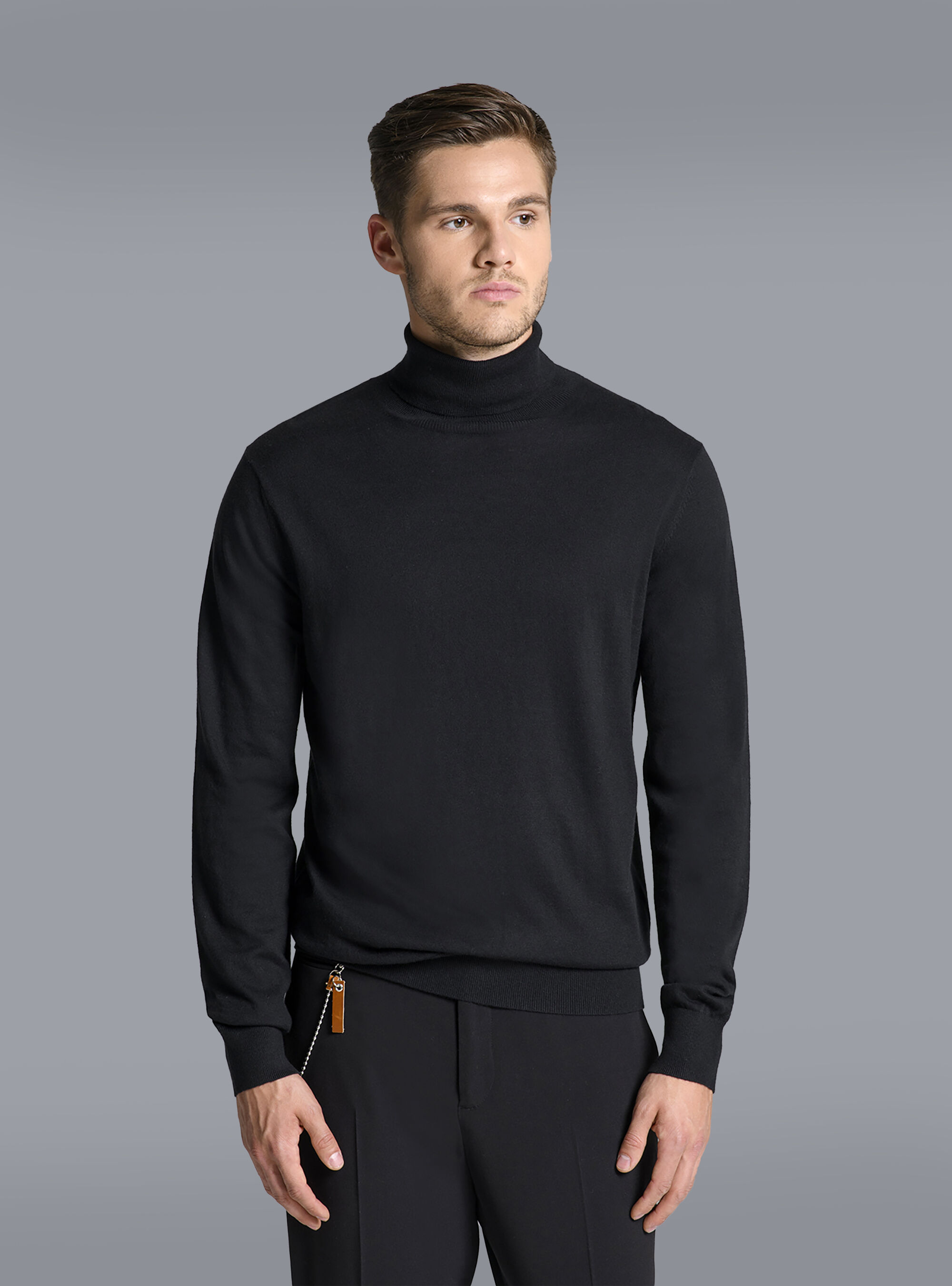 Maglia con 2025 collo alto