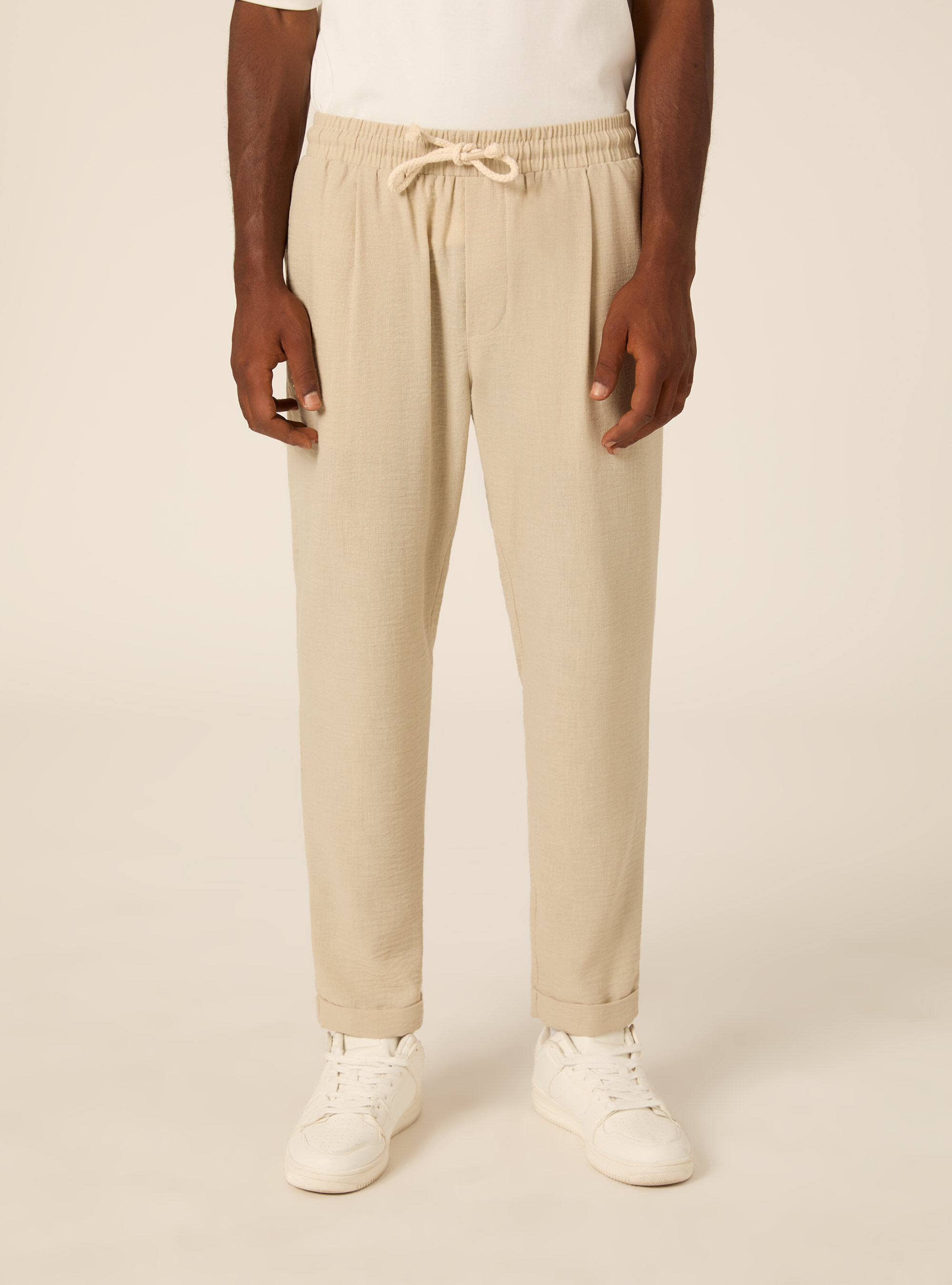 Pantalaccio basico con elastico in vita e coulisse