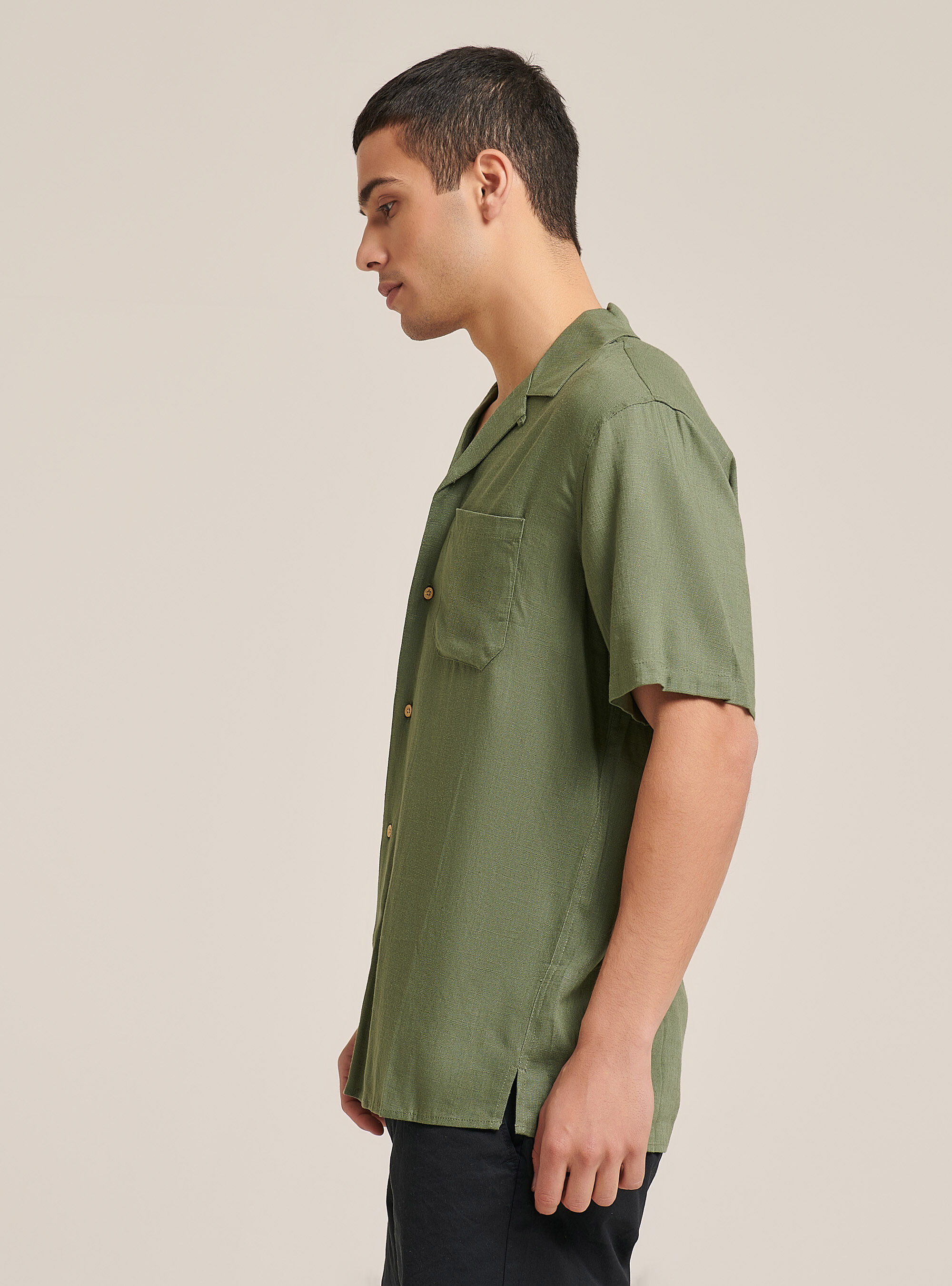 Camisa de mezcla de lino con cuello bowling, CAQUI