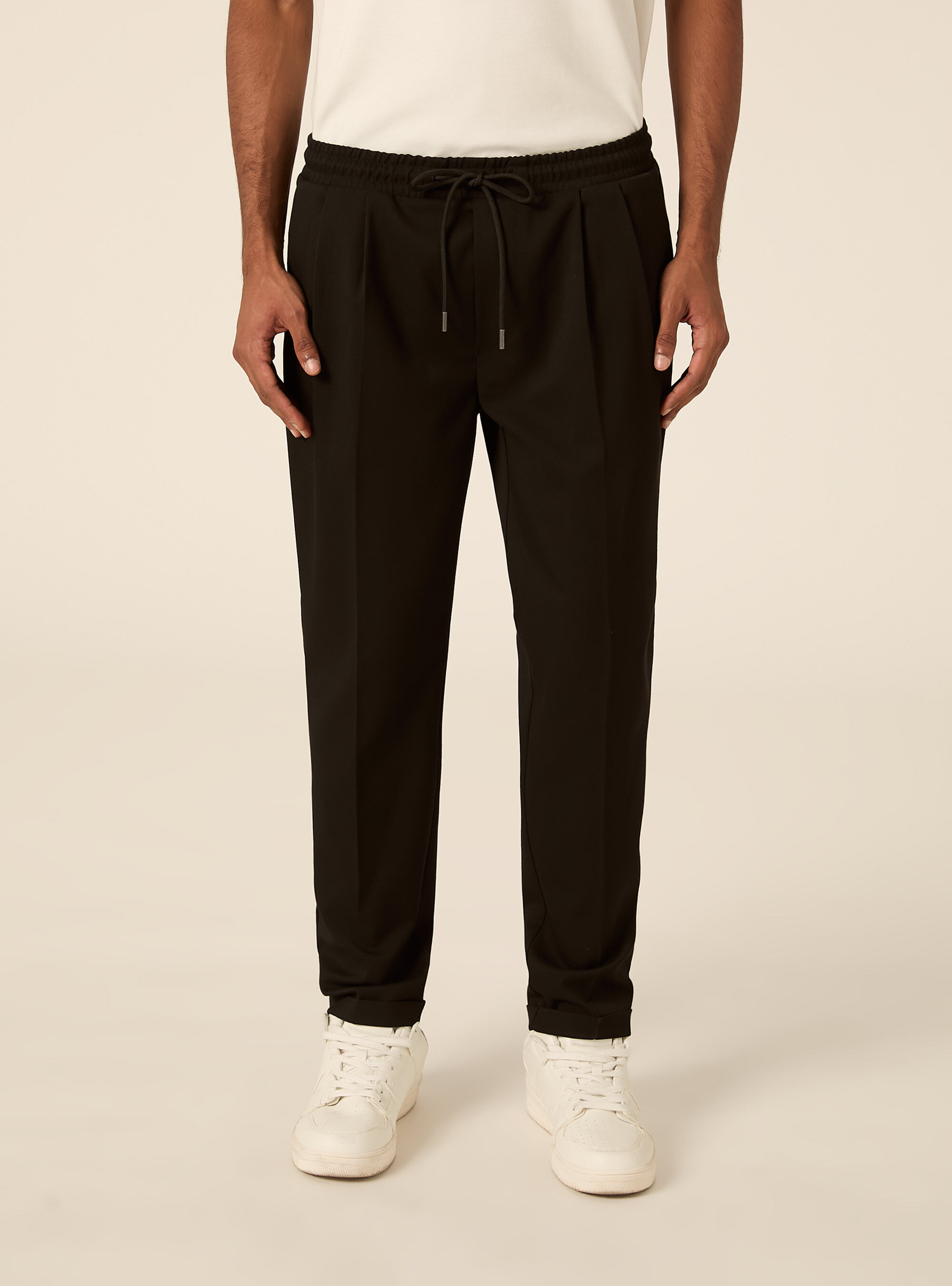 Pantalon jogging en twill avec pinces, BK1 BLACK