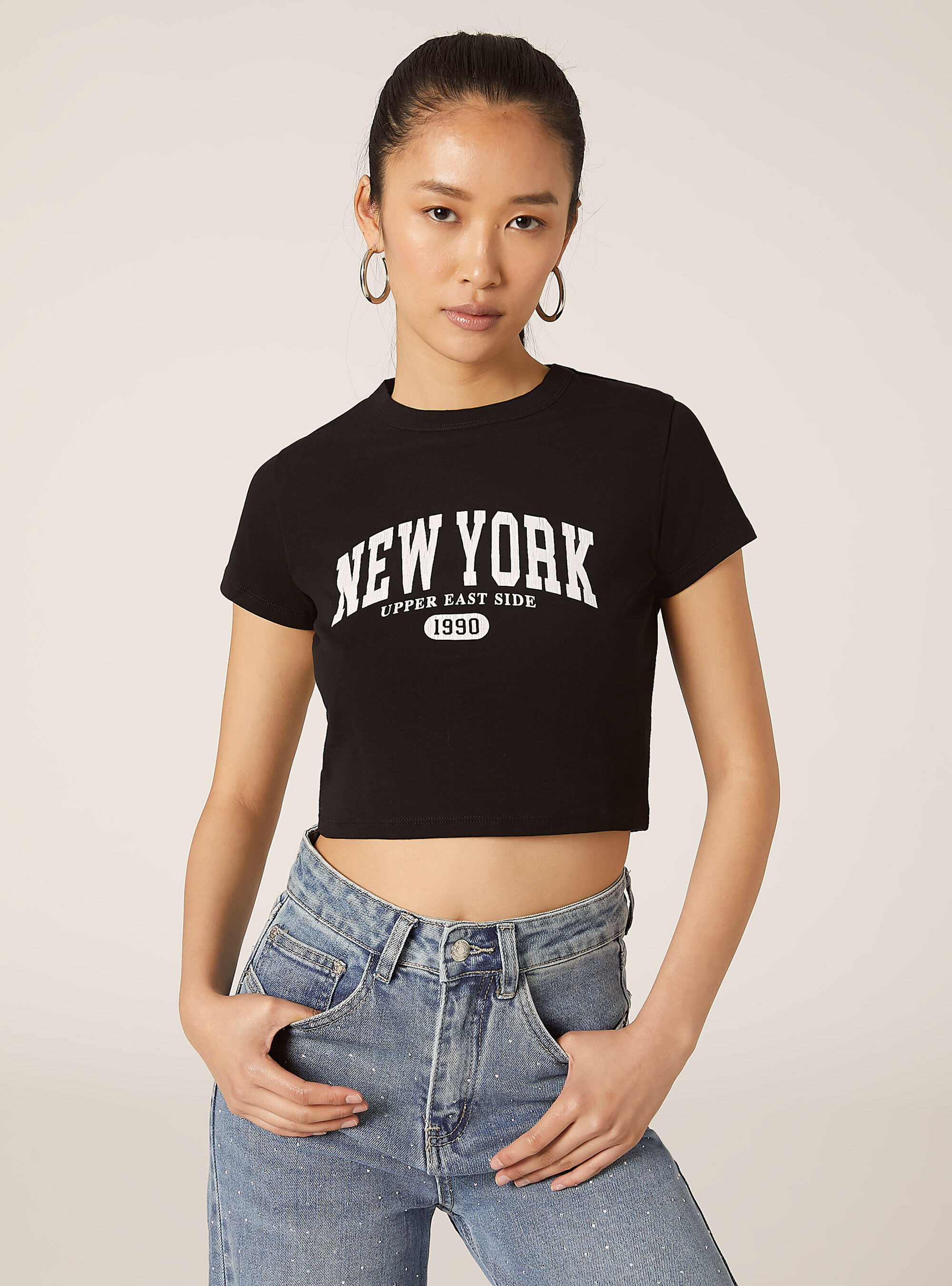 Cropped t-shirt with college print | Alcott | Women's T-Shirt