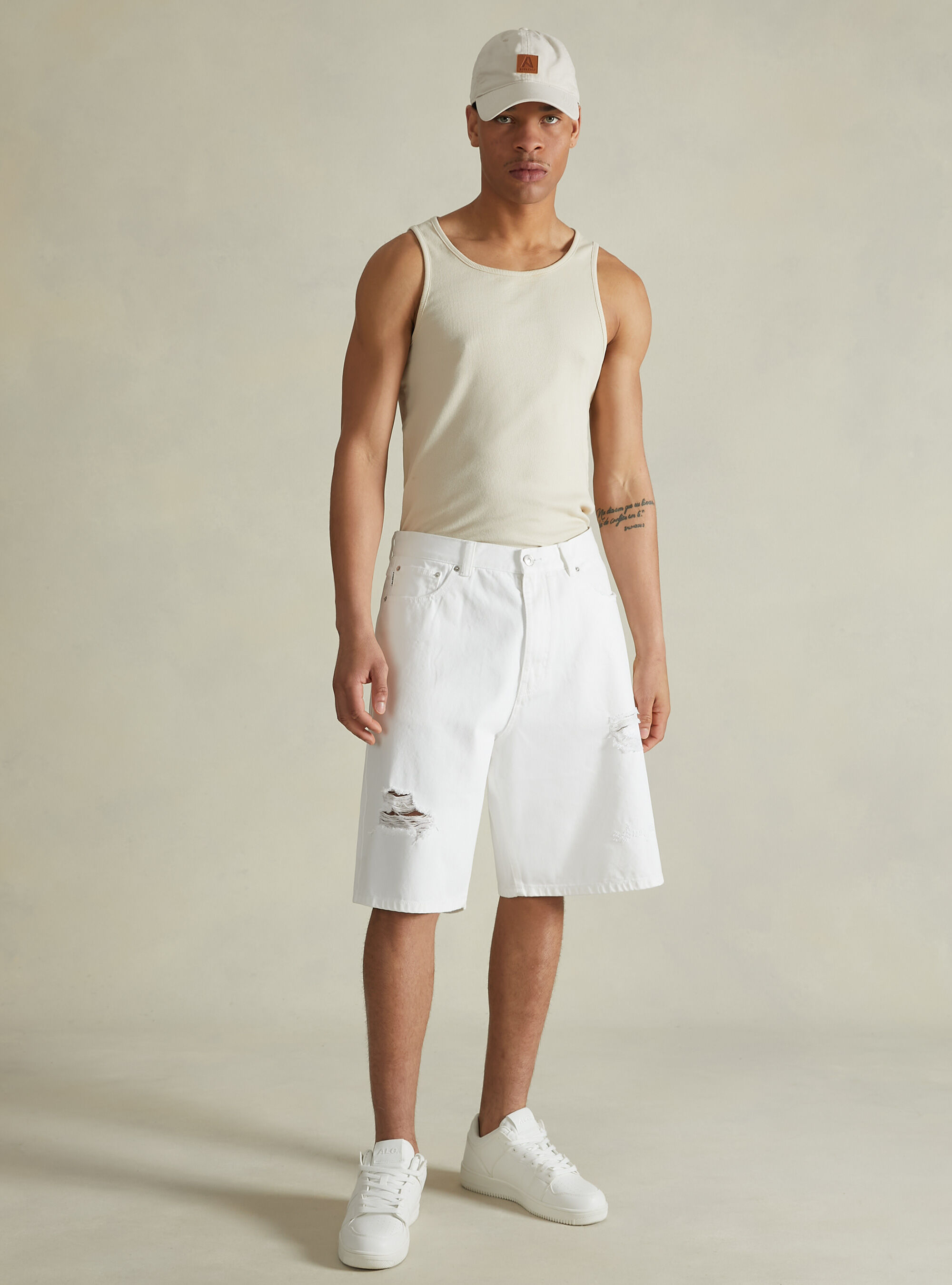 Loose fit shorts hotsell