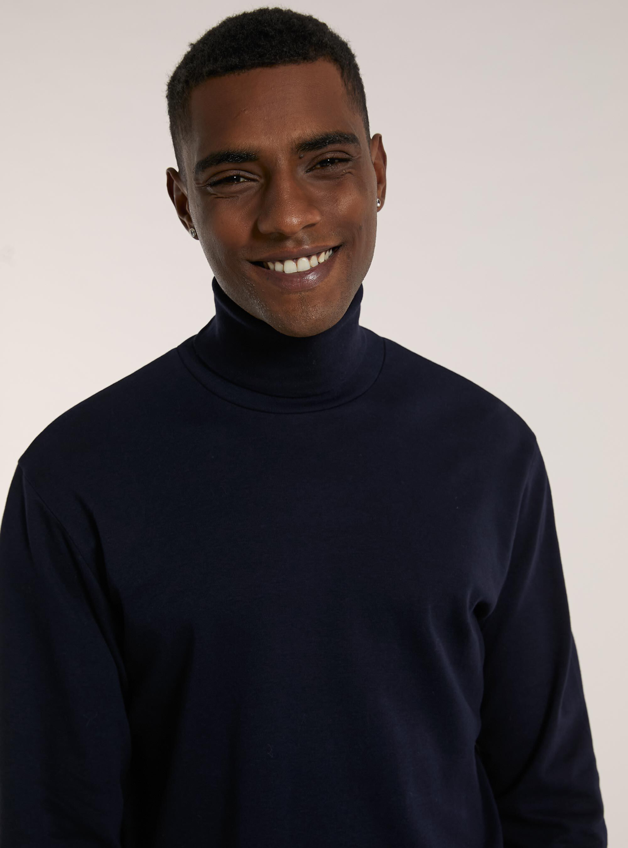 T shirt con collo alto on sale