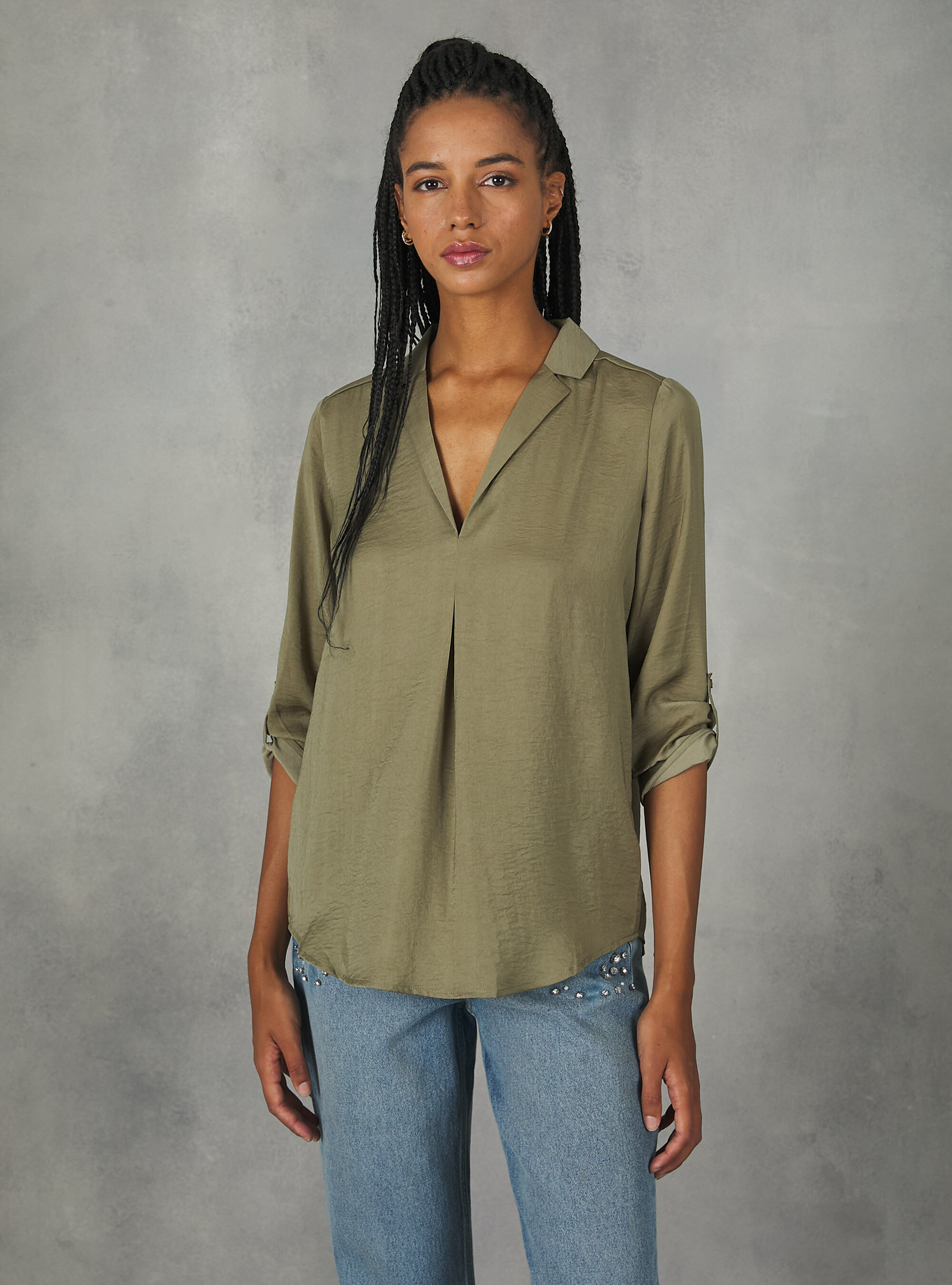 Blusa con solapa new arrivals