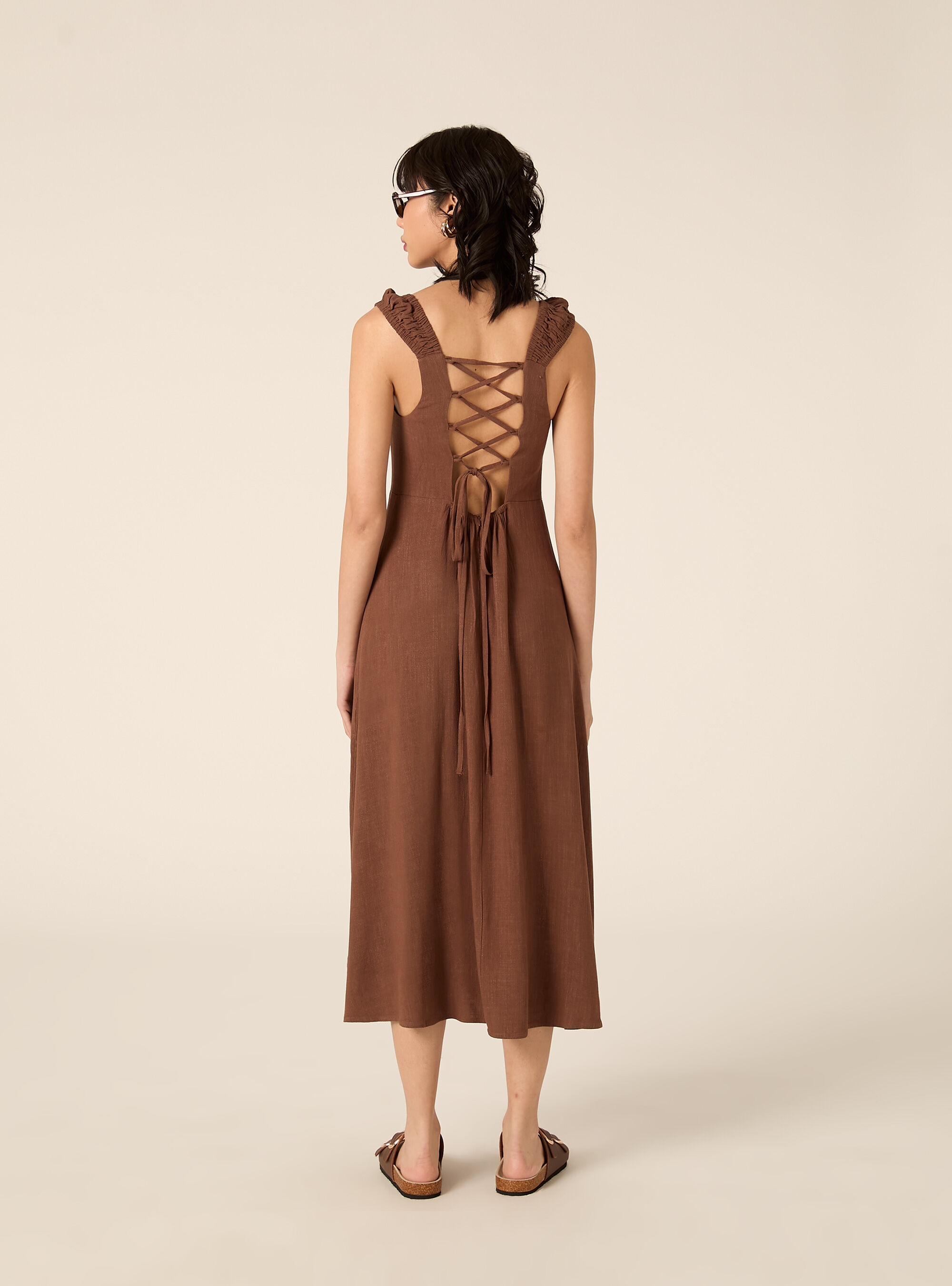 Vestito incrociato sulla schiena in misto lino, BR1 BROWN DARK