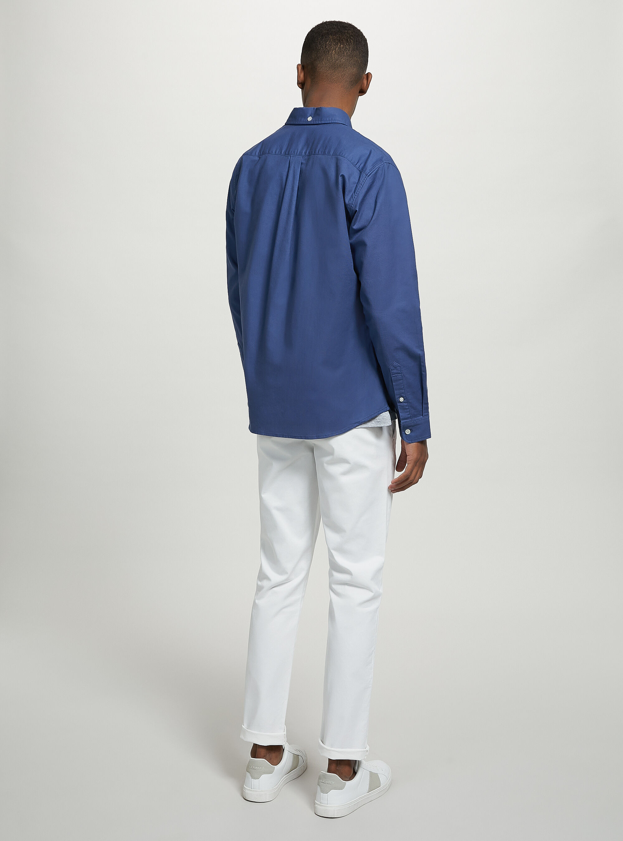 Plain-coloured cotton shirt, OB2 BLUE OIL MED.