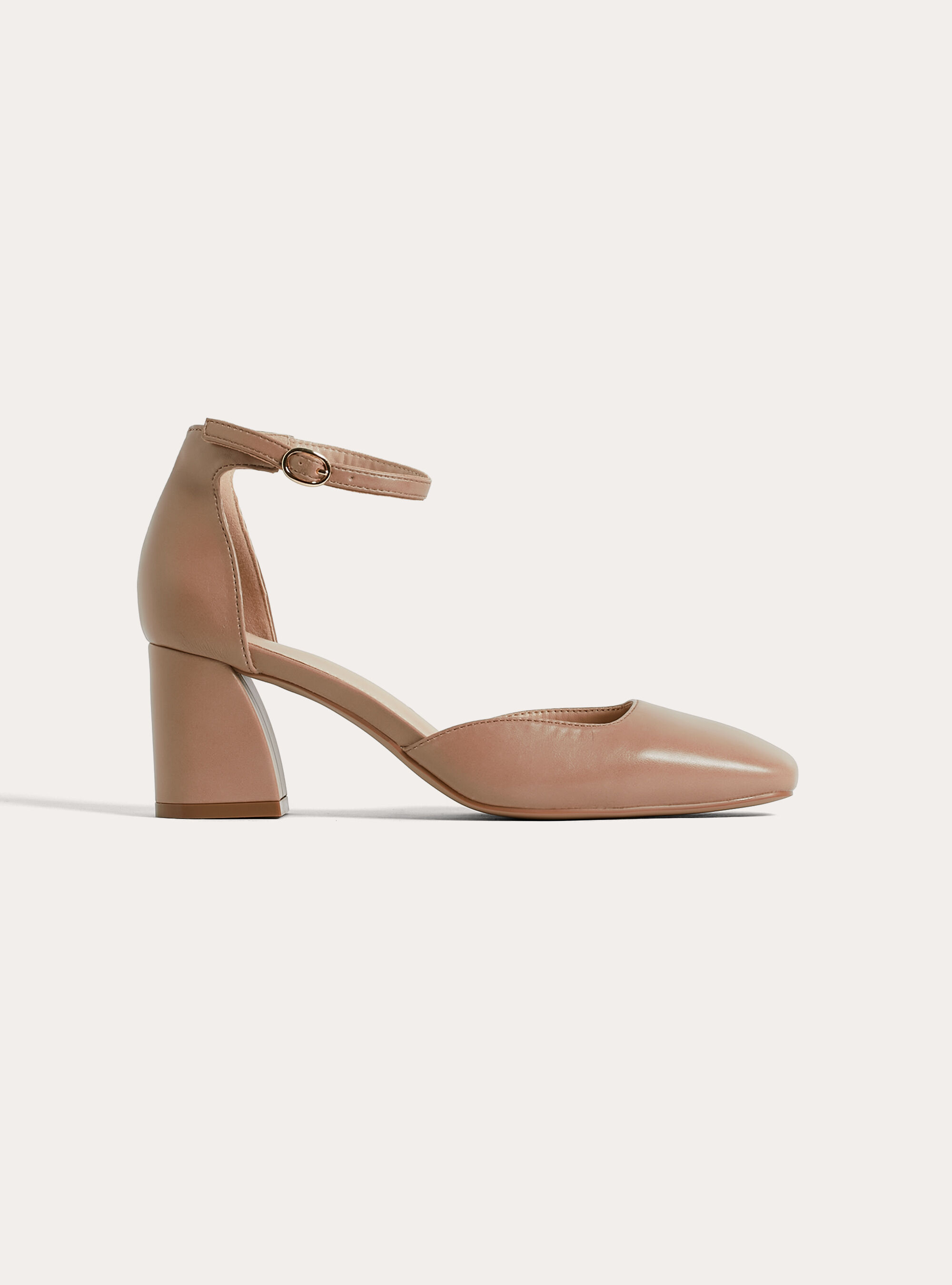 Decollete punta squadrata con cinturino