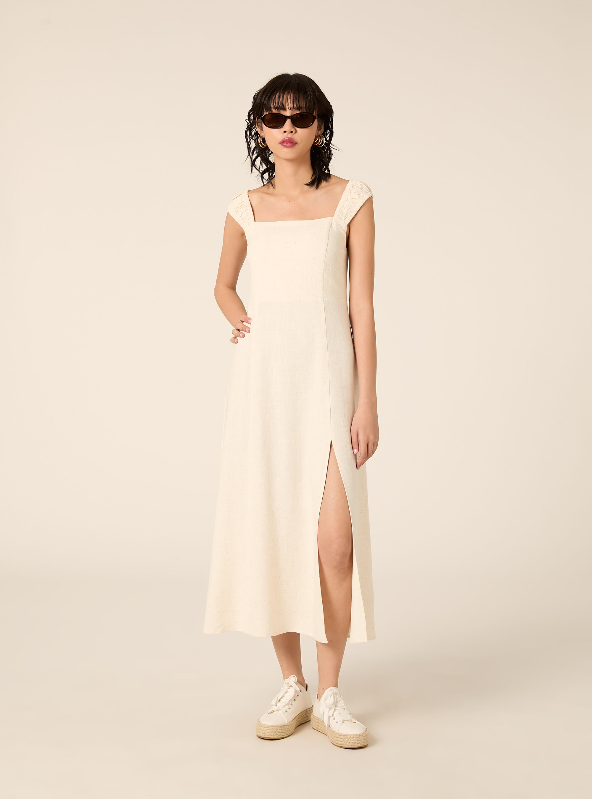 Vestito incrociato sulla schiena in misto lino