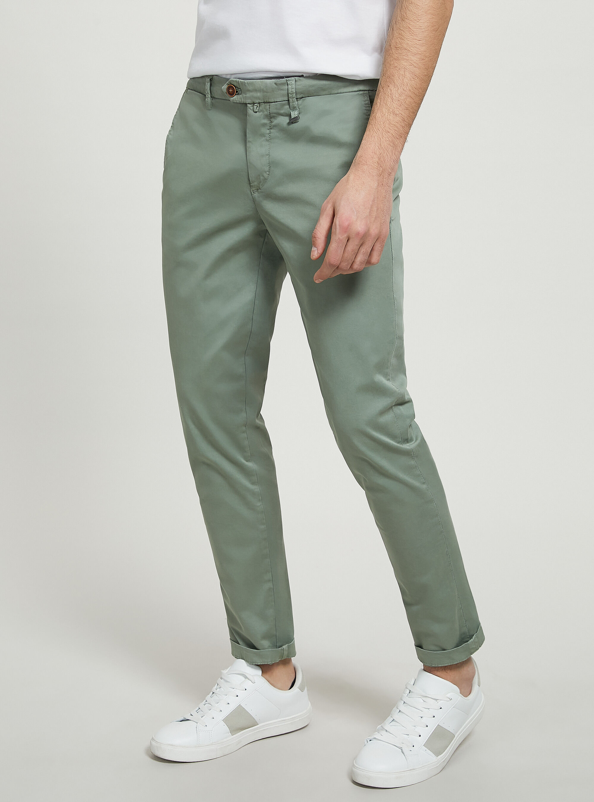 Stretch cotton twill chinos