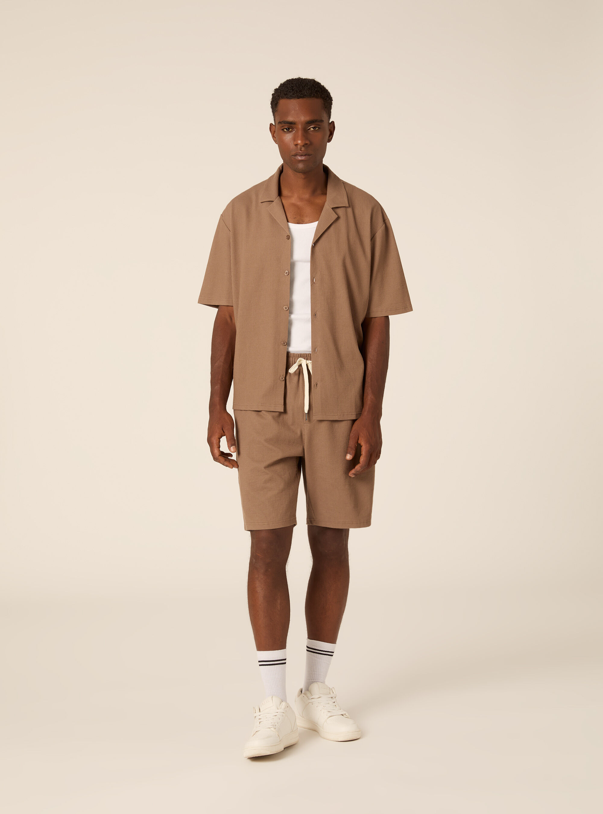 Bermuda con elastico in vita  in maglia a coste, BR3 BROWN LIGHT